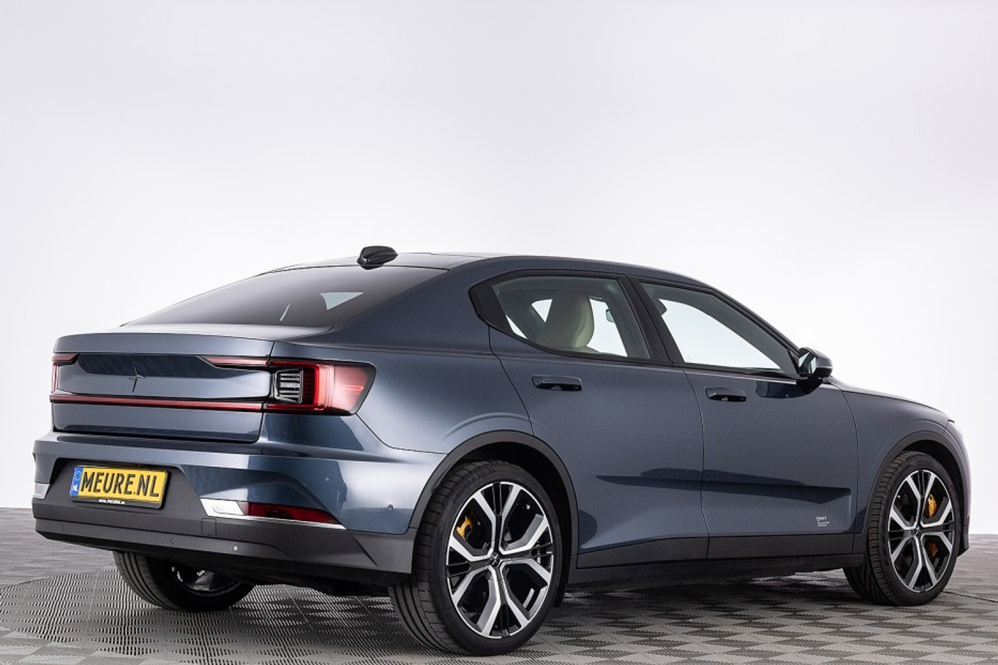 Foto van Polestar 2