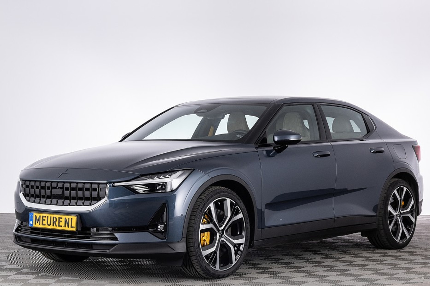 Foto van Polestar 2