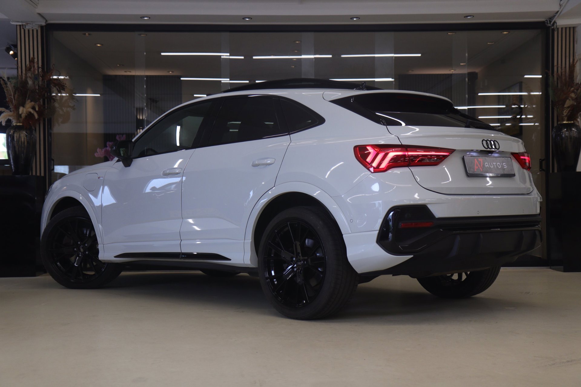 Foto van Audi Q3 Sportback E-tron