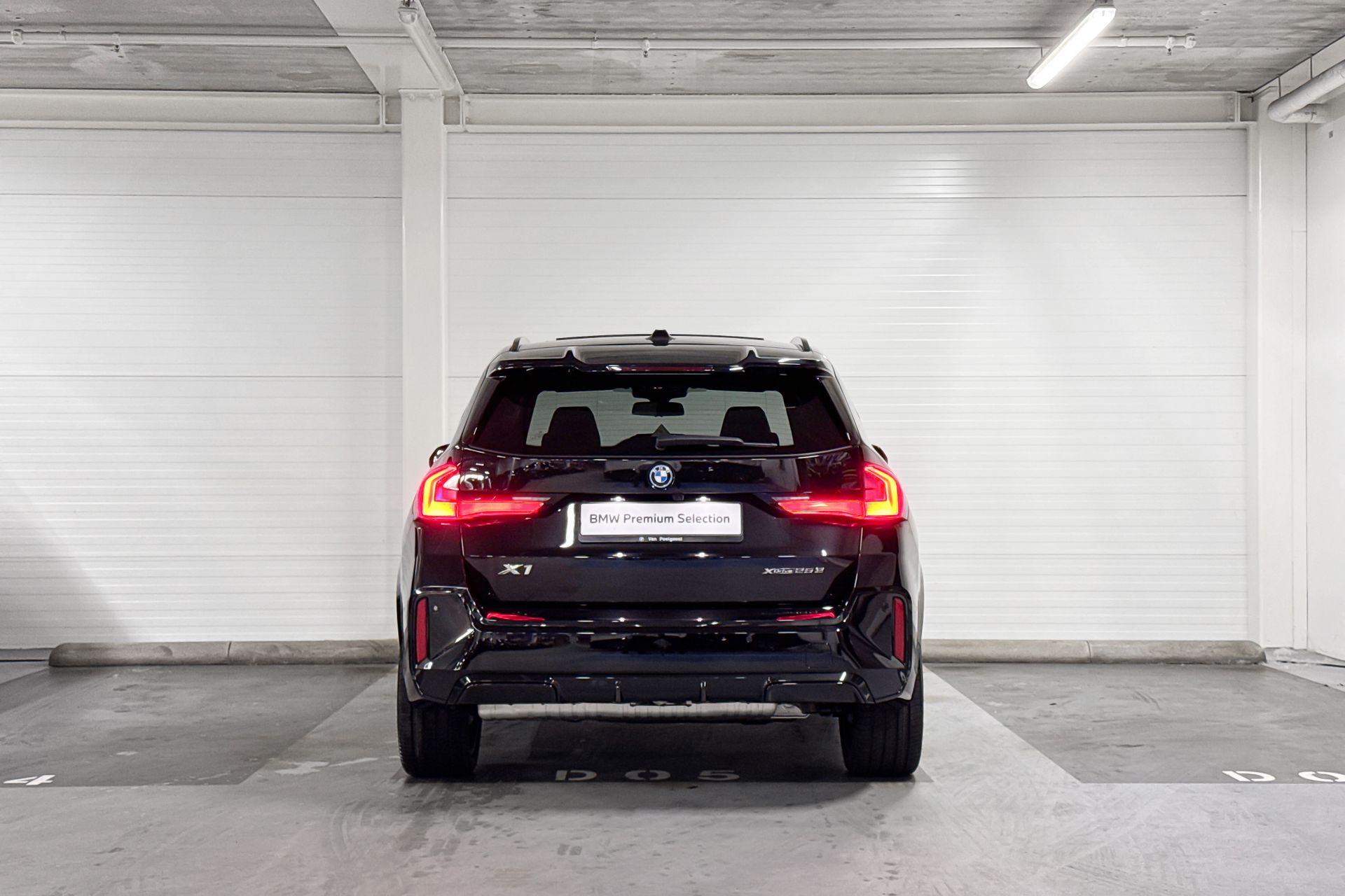 Foto van BMW X1 Xdrive25e