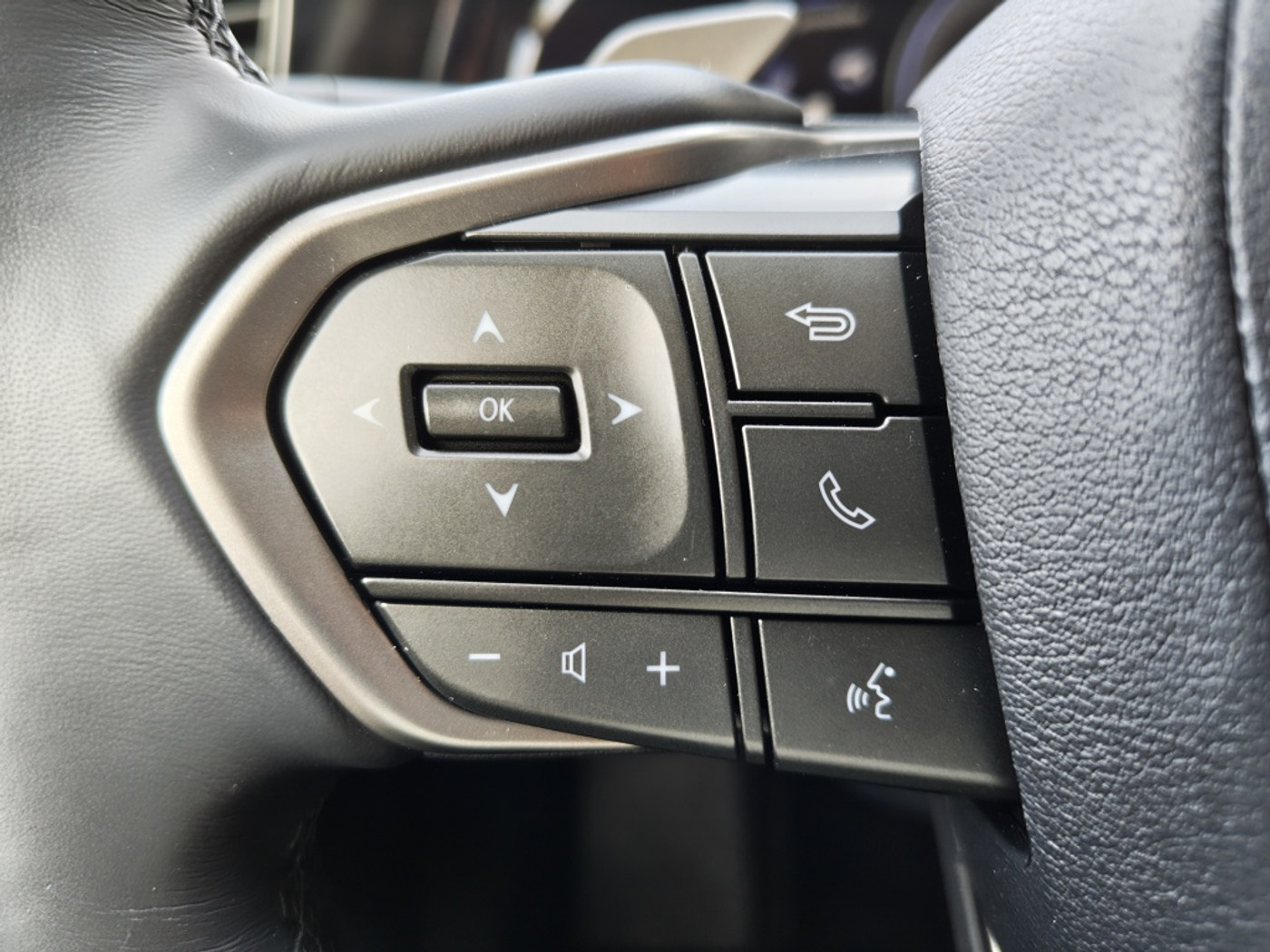 Foto van Lexus Lexus Nx450h+