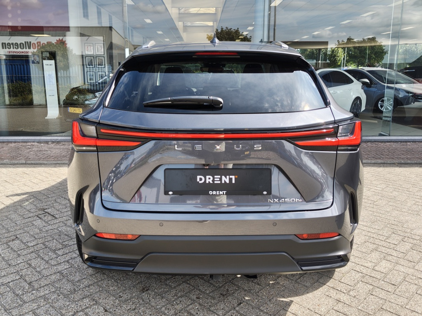 Foto van Lexus Lexus Nx450h+