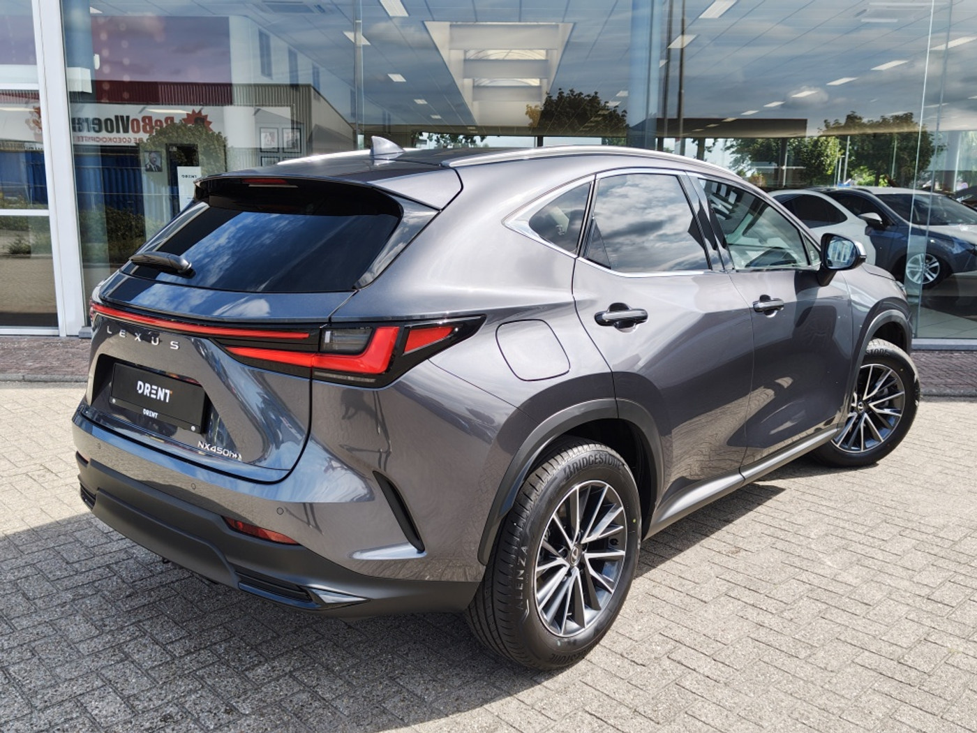 Foto van Lexus Lexus Nx450h+