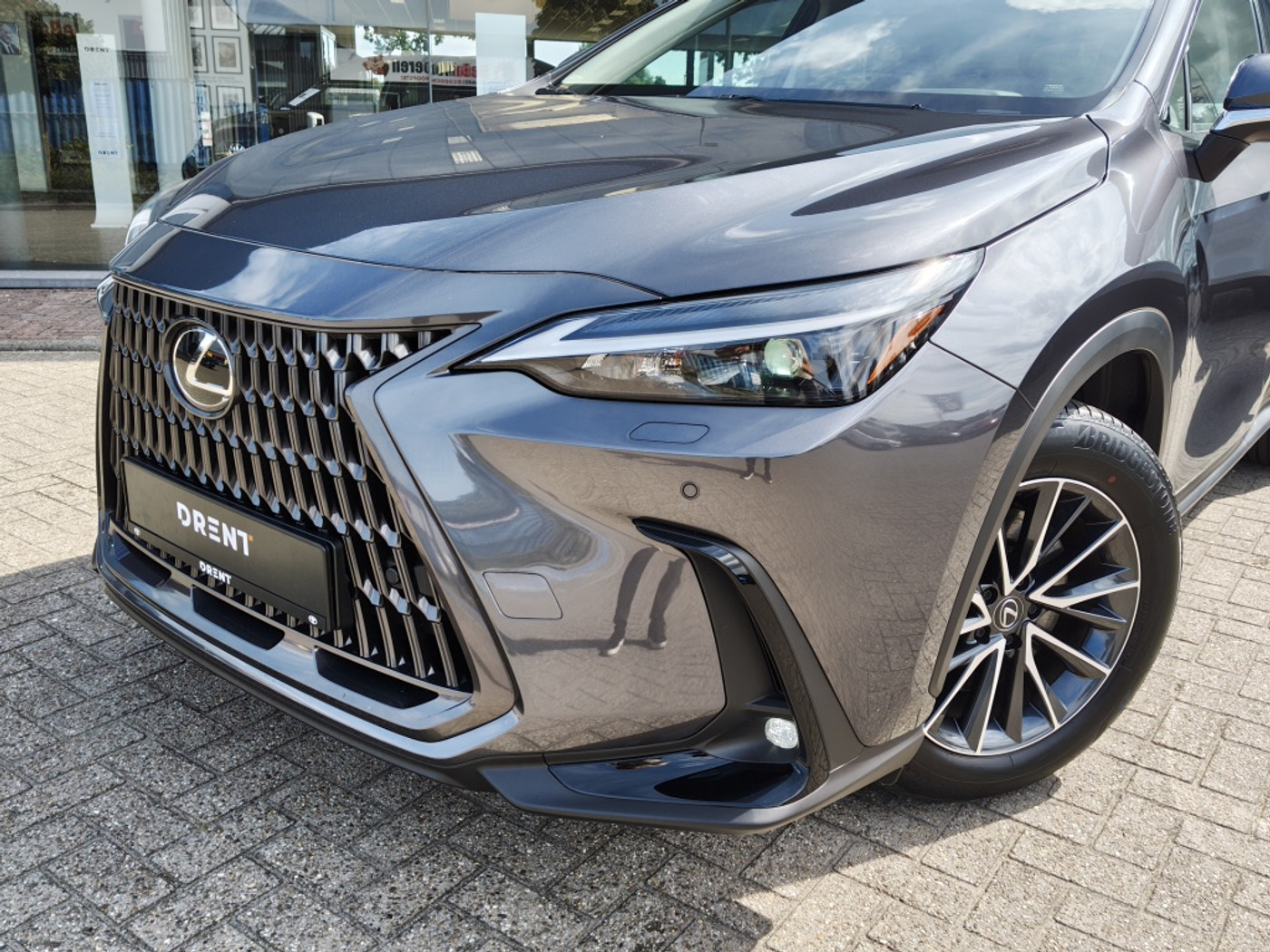 Foto van Lexus Lexus Nx450h+