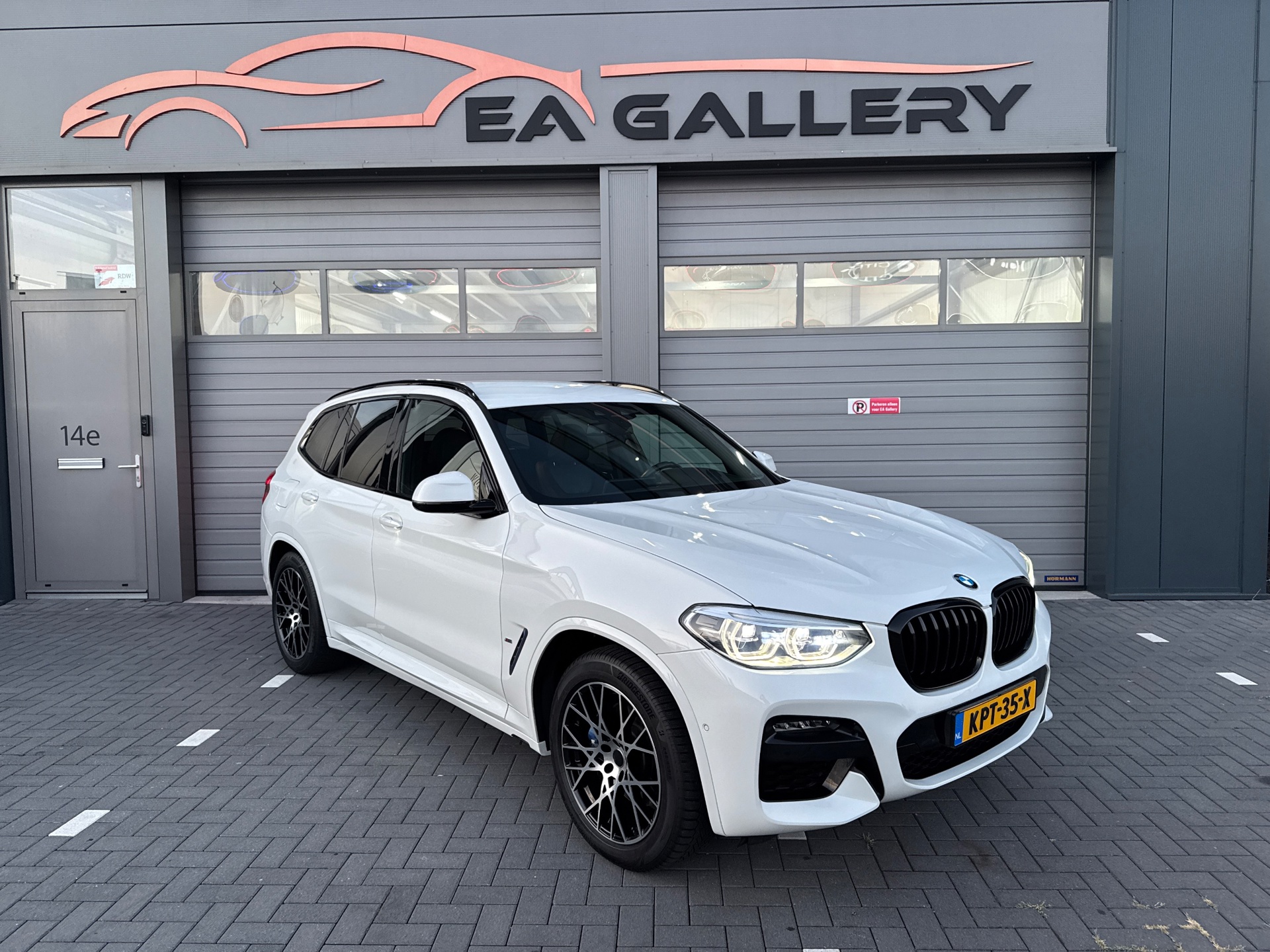 Foto van BMW X3 Xdrive30e
