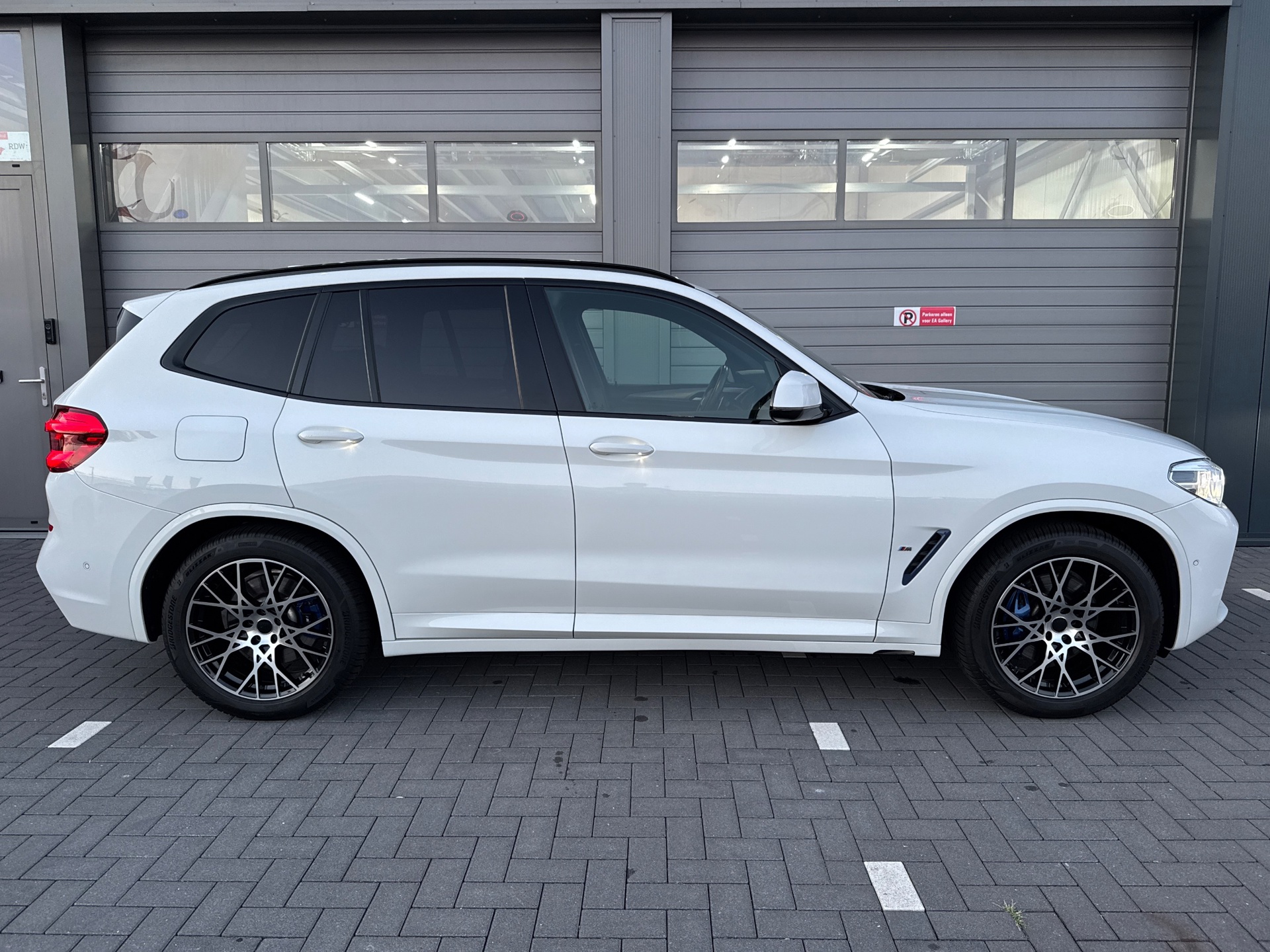 Foto van BMW X3 Xdrive30e