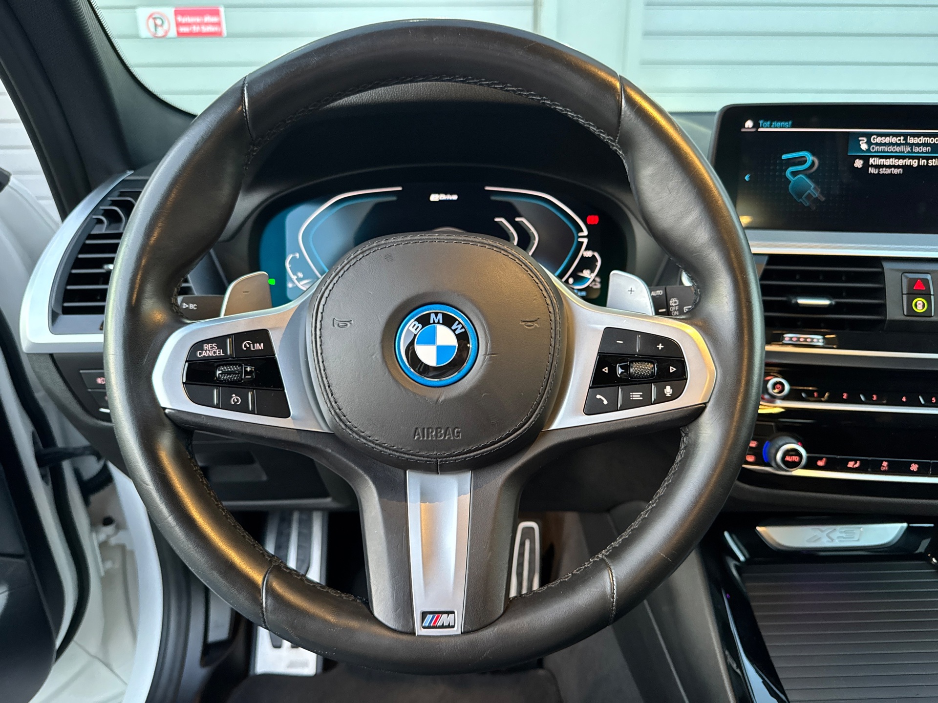 Foto van BMW X3 Xdrive30e