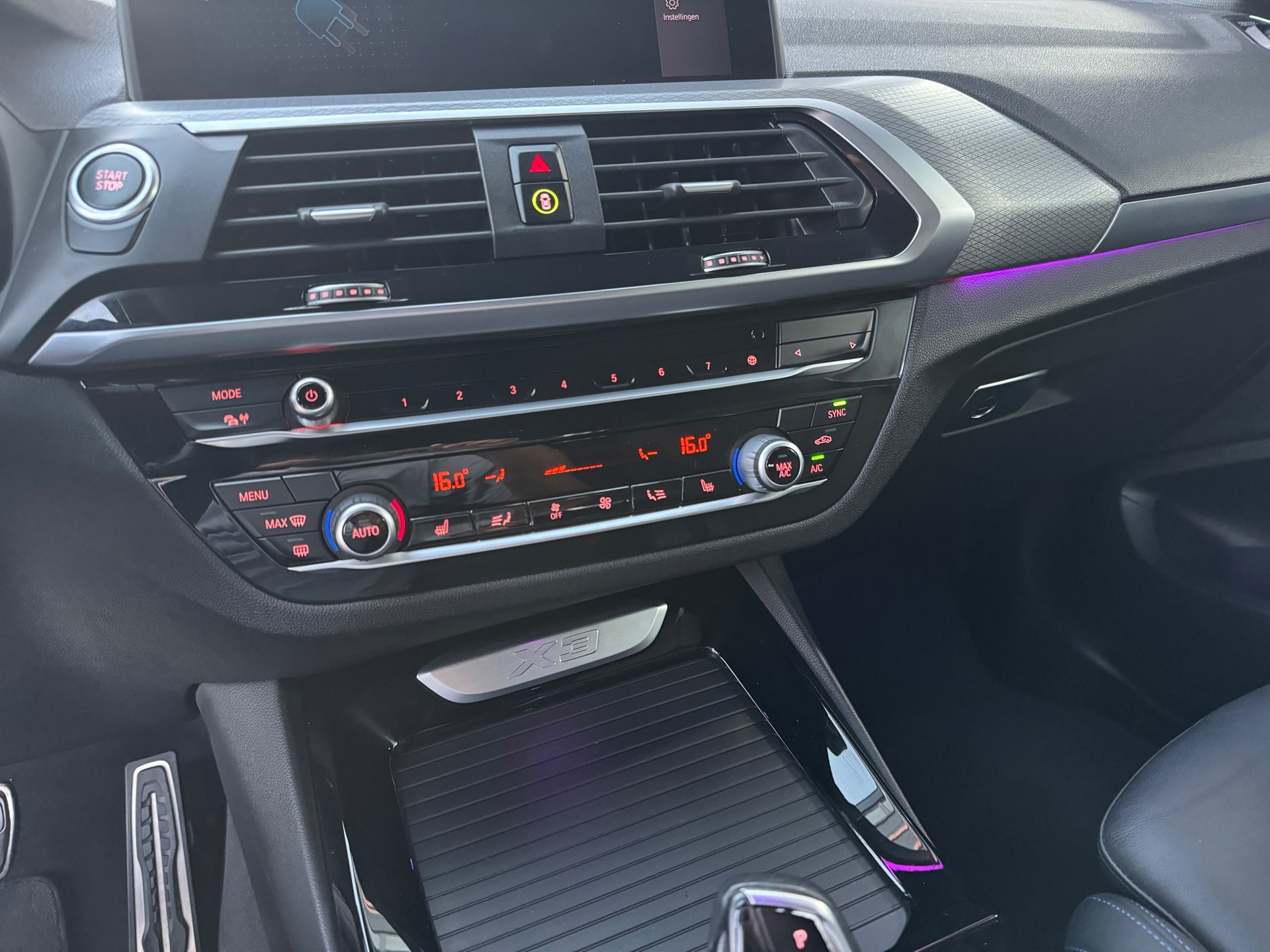 Foto van BMW X3 Xdrive30e