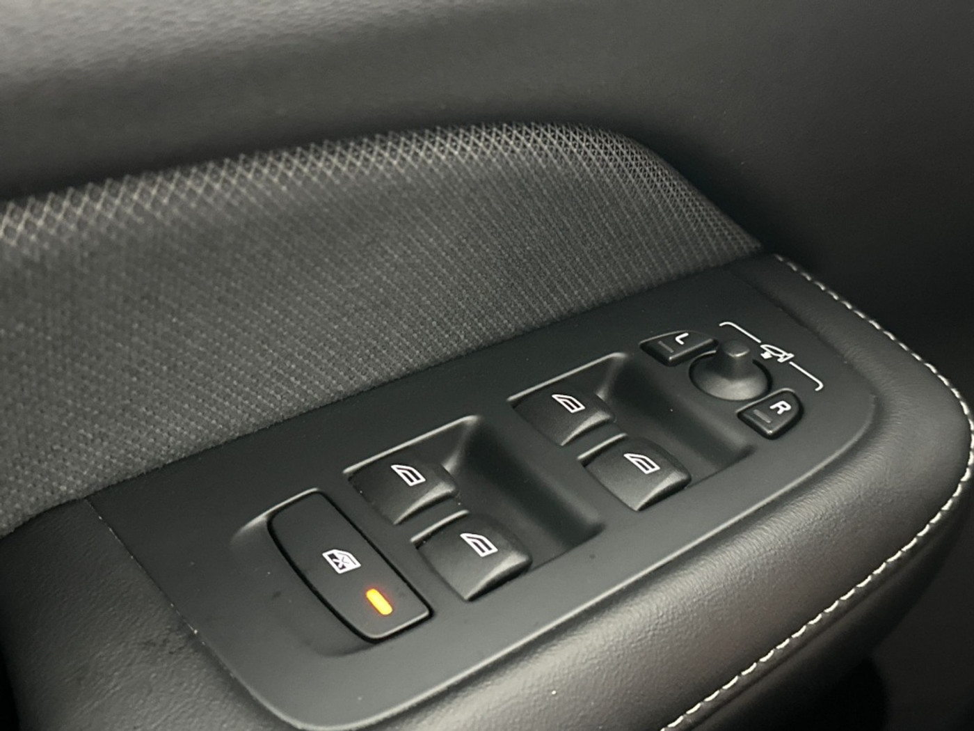 Foto van Volvo V60 T6 Twin Engine
