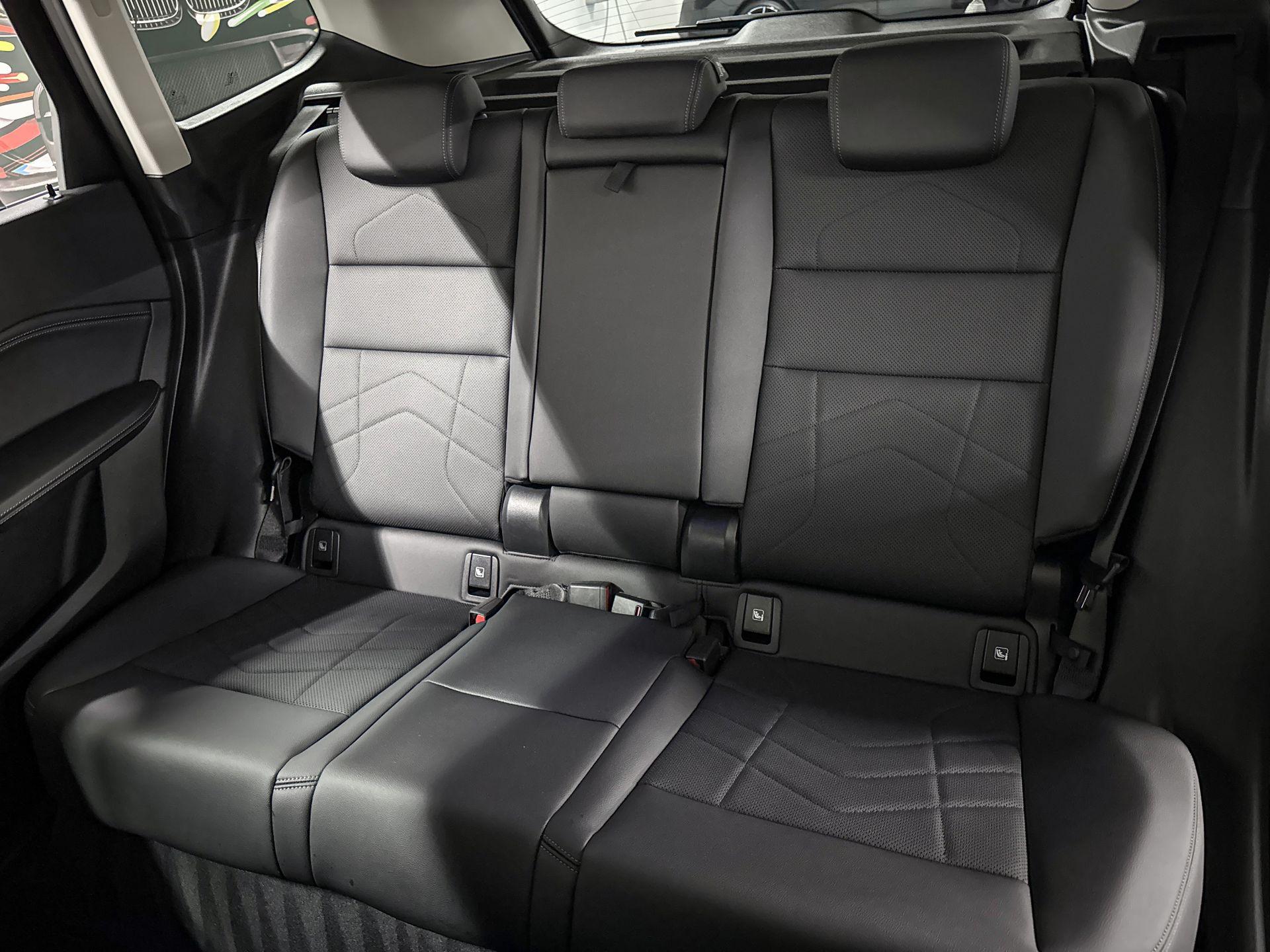 Foto van BMW Ix1