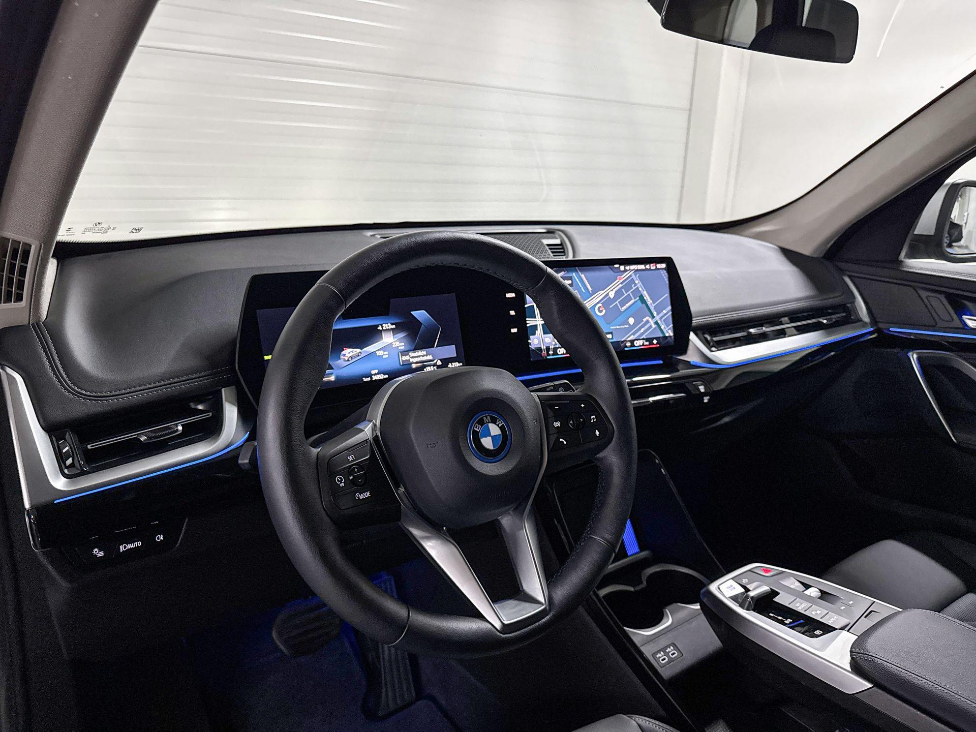 Foto van BMW Ix1