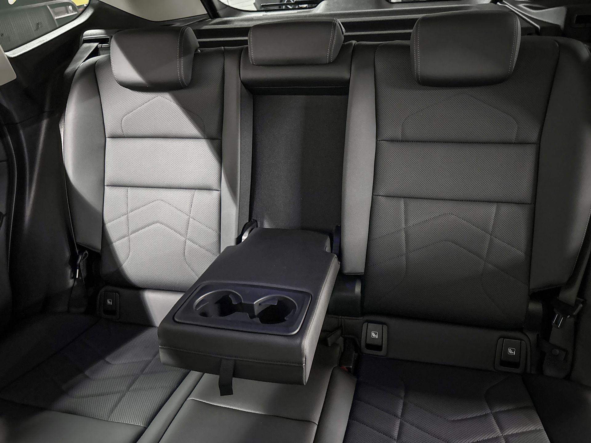 Foto van BMW Ix1