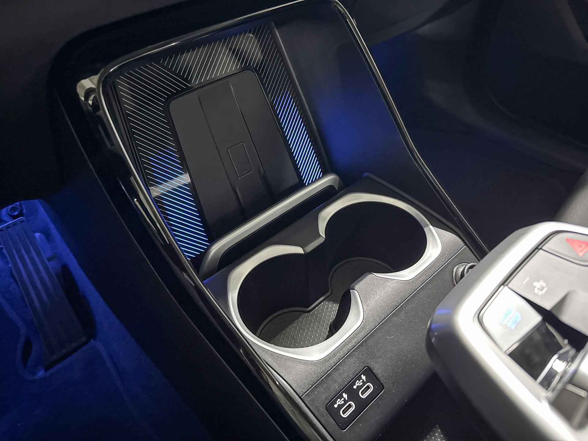 Foto van BMW Ix1