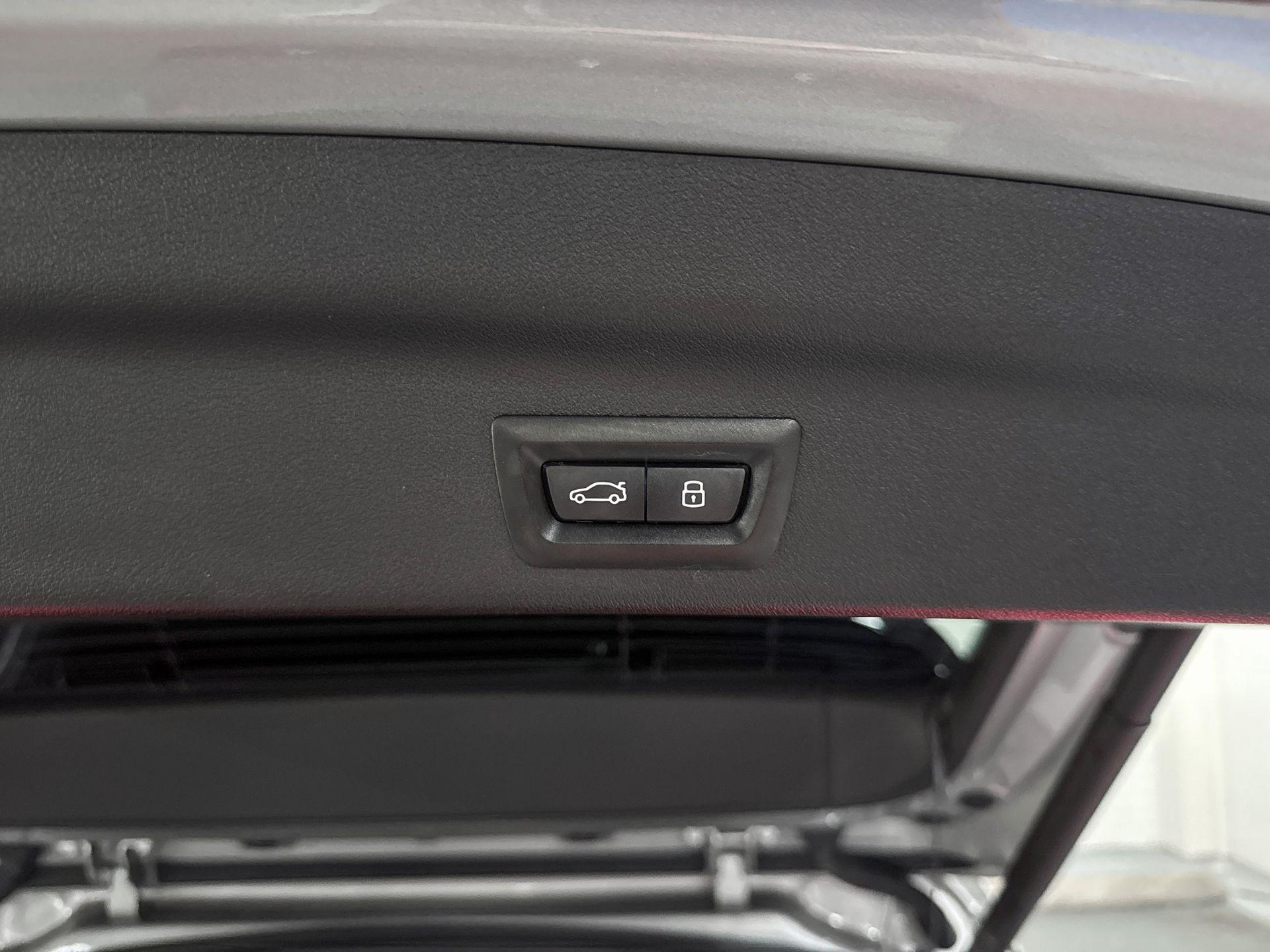 Foto van BMW Ix1