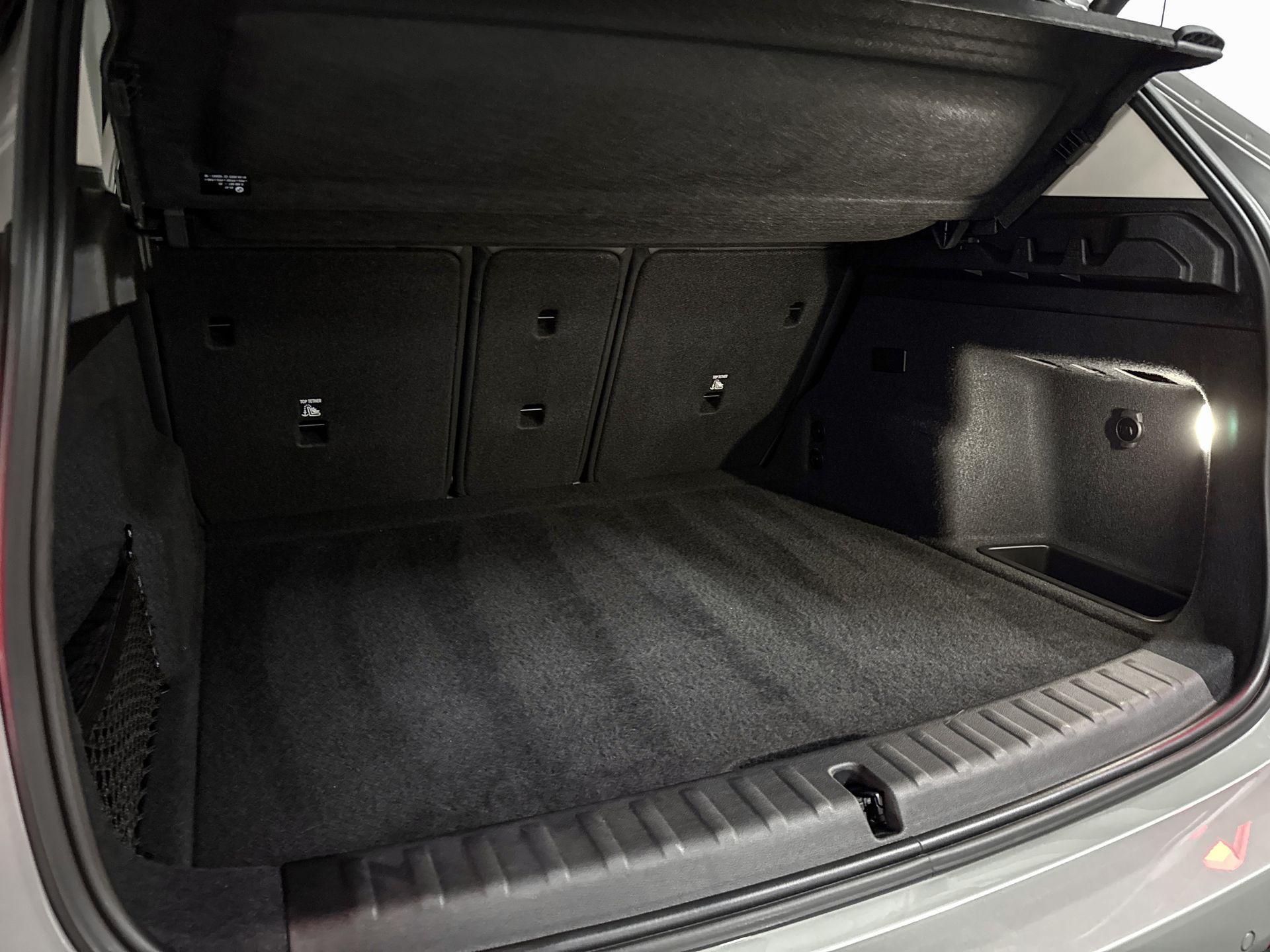 Foto van BMW Ix1