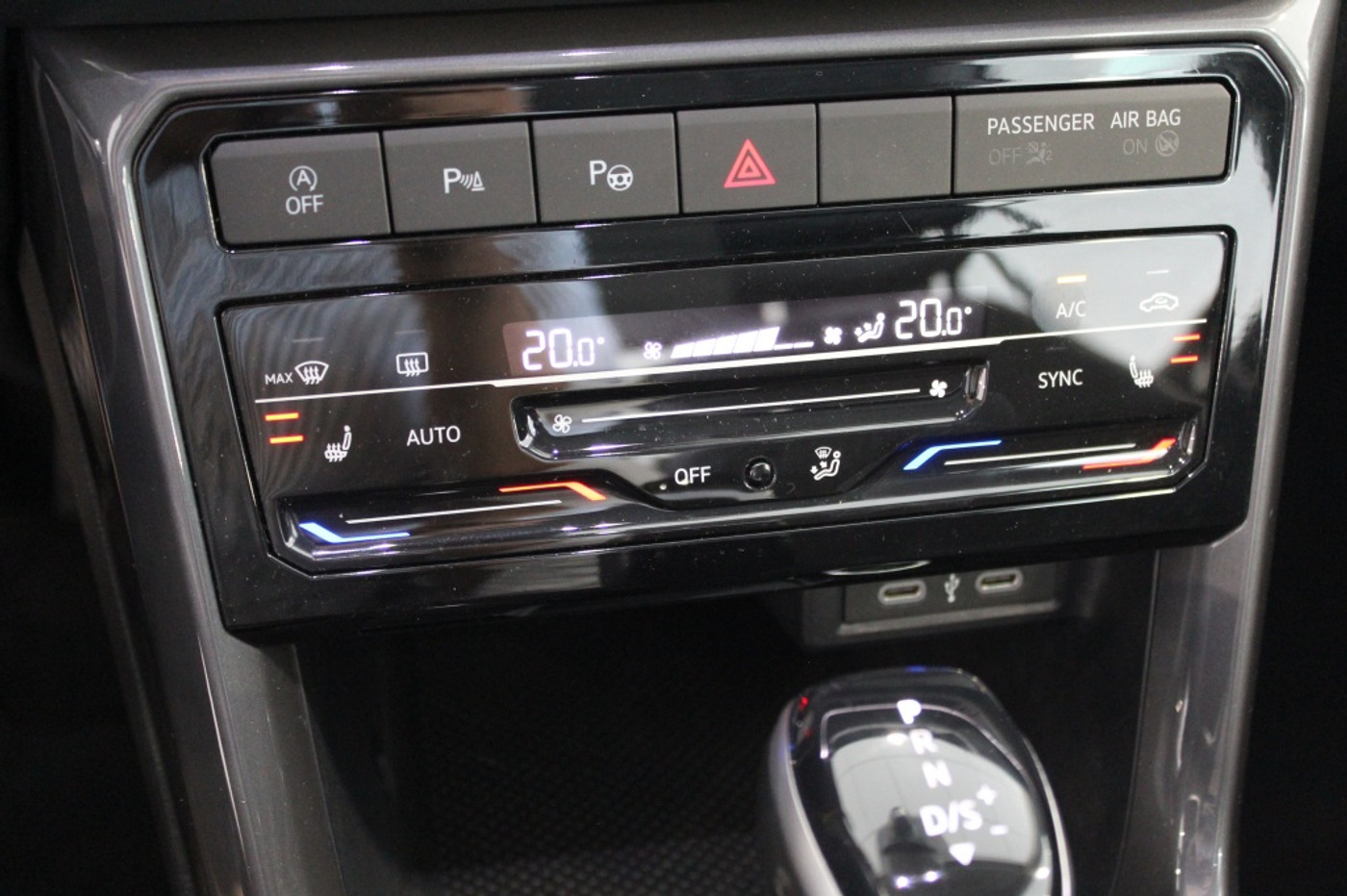 Foto van Volkswagen T-cross