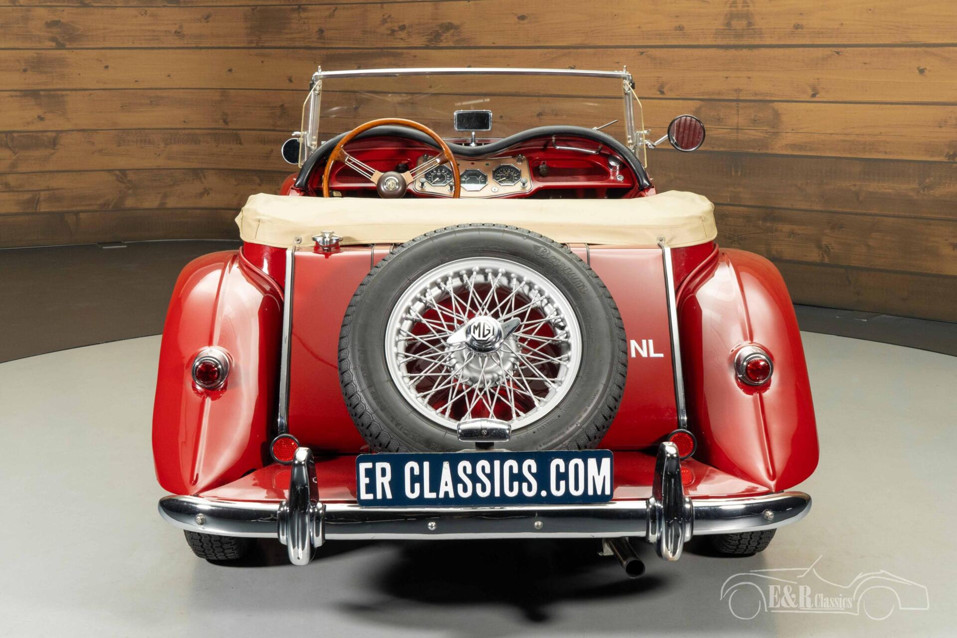 Foto van MG TF 1250