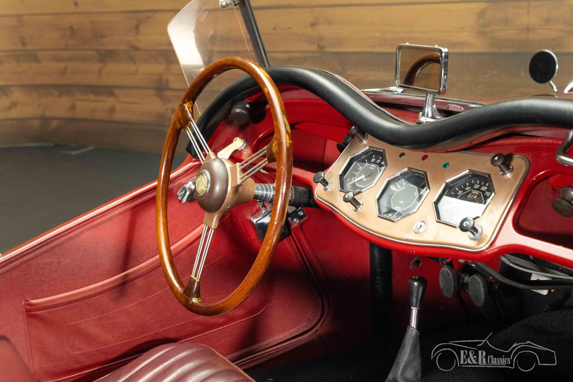 Foto van MG TF 1250