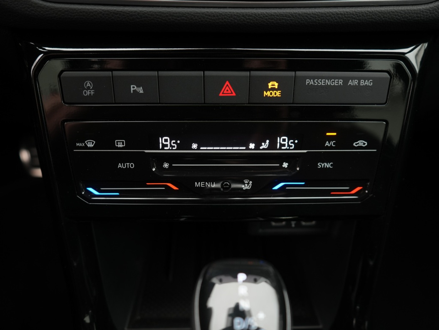 Foto van Volkswagen T-cross