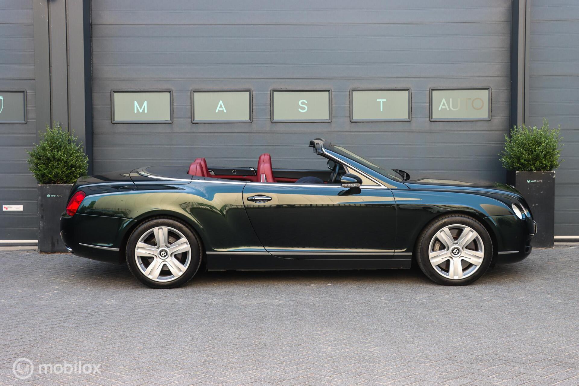 Foto van Bentley Continental GTC