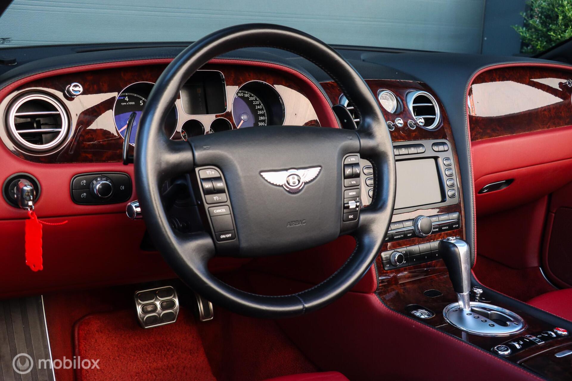 Foto van Bentley Continental GTC