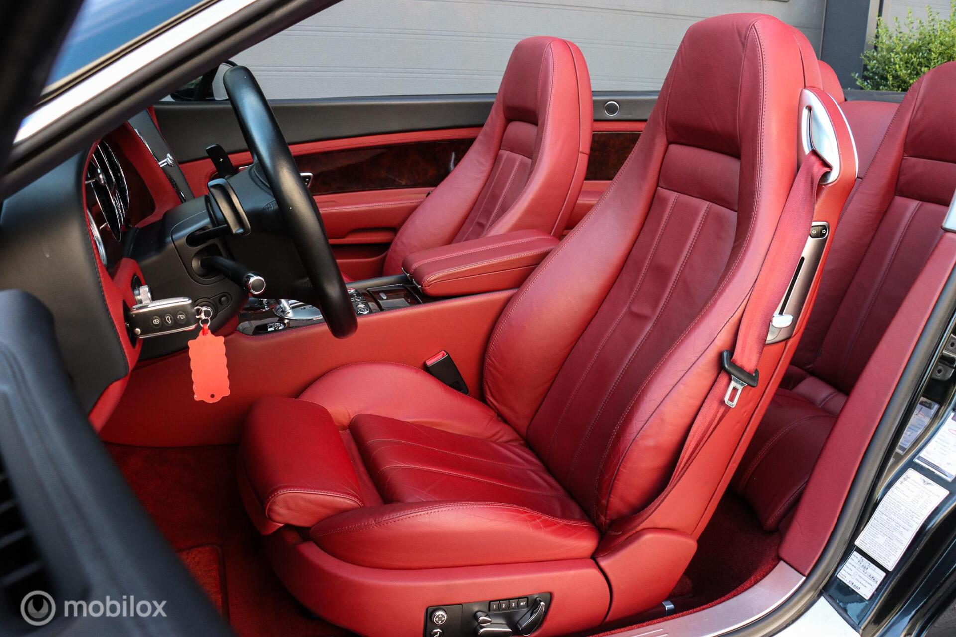 Foto van Bentley Continental GTC