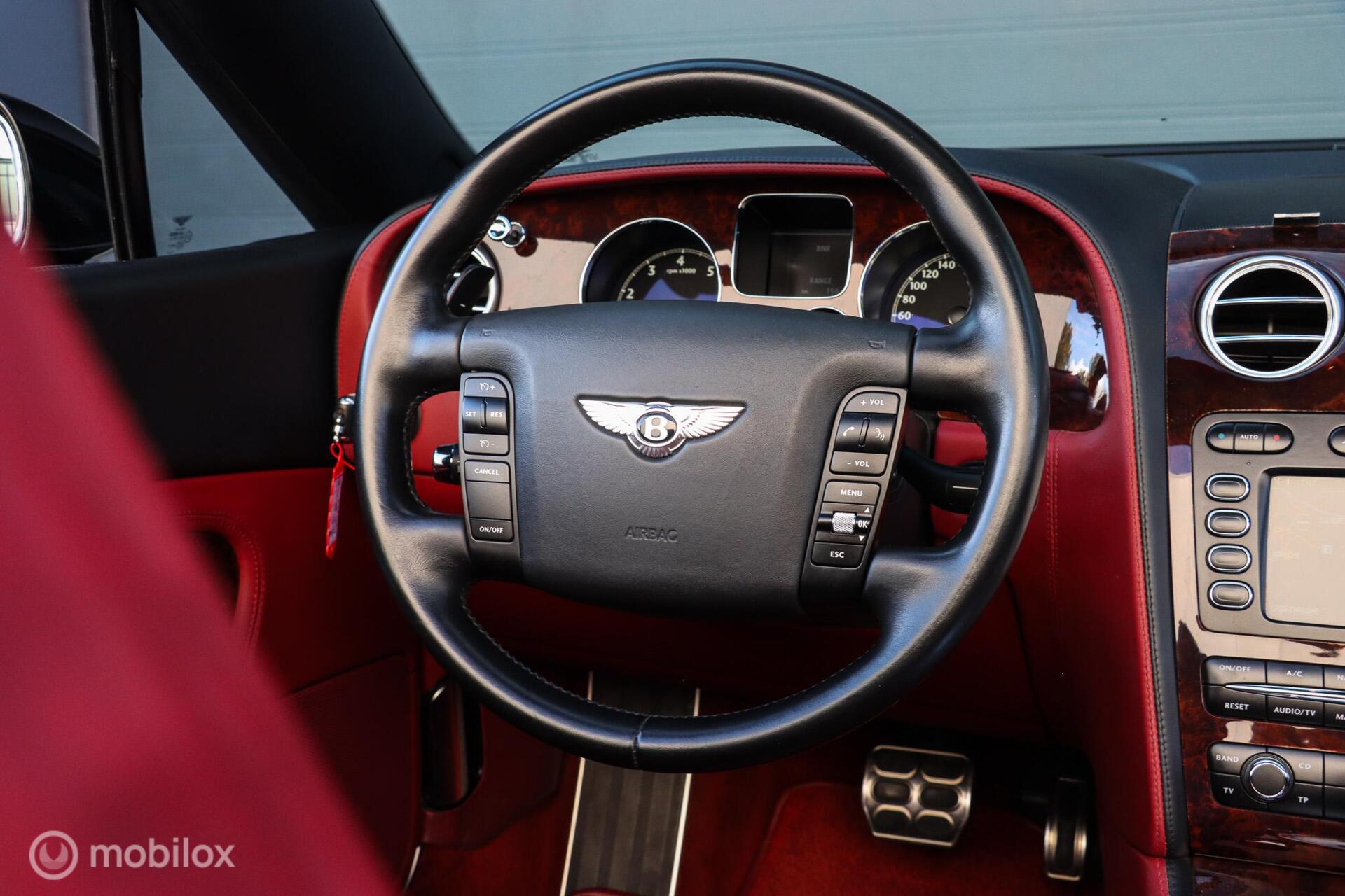 Foto van Bentley Continental GTC