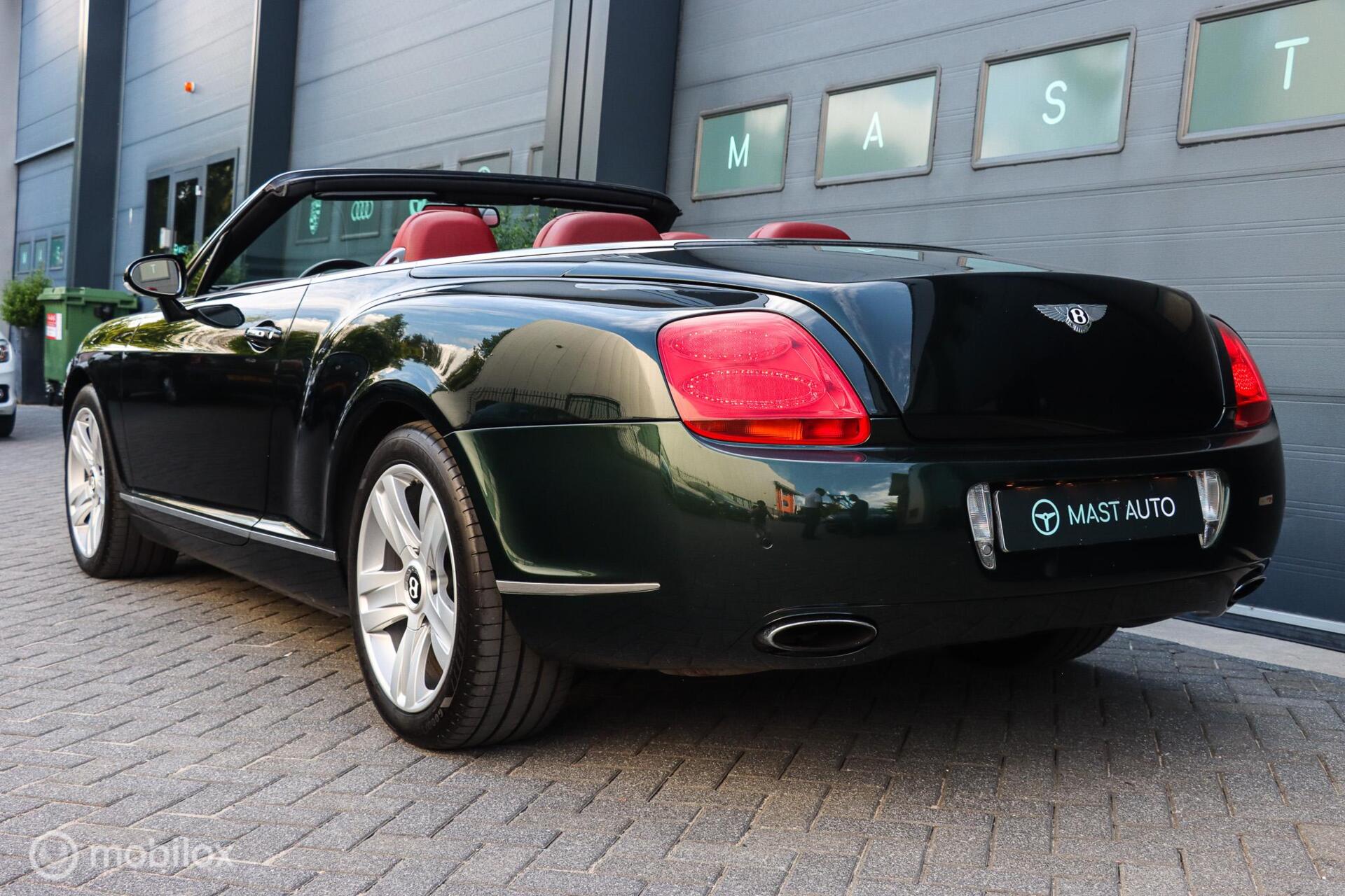 Foto van Bentley Continental GTC