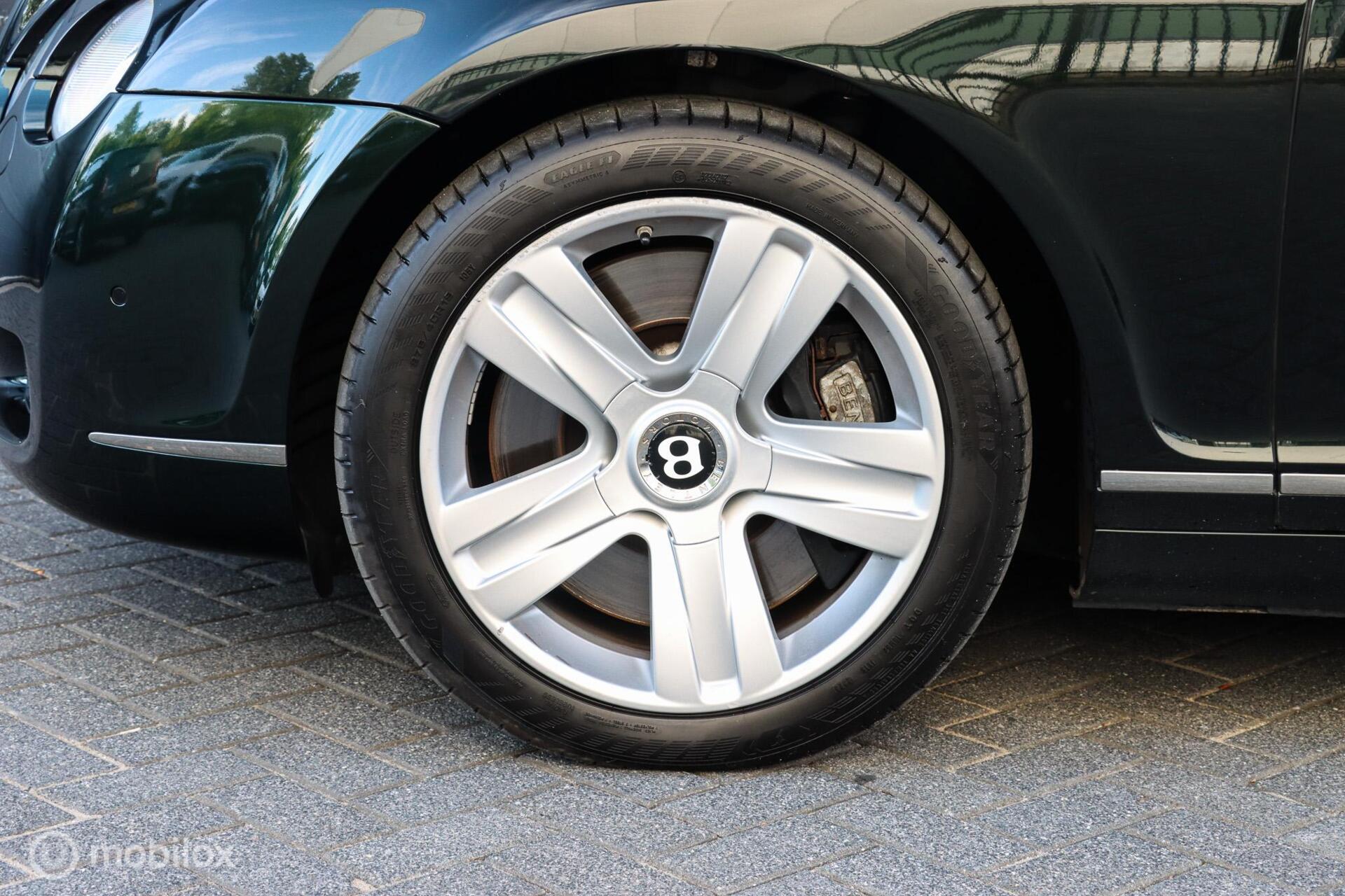Foto van Bentley Continental GTC