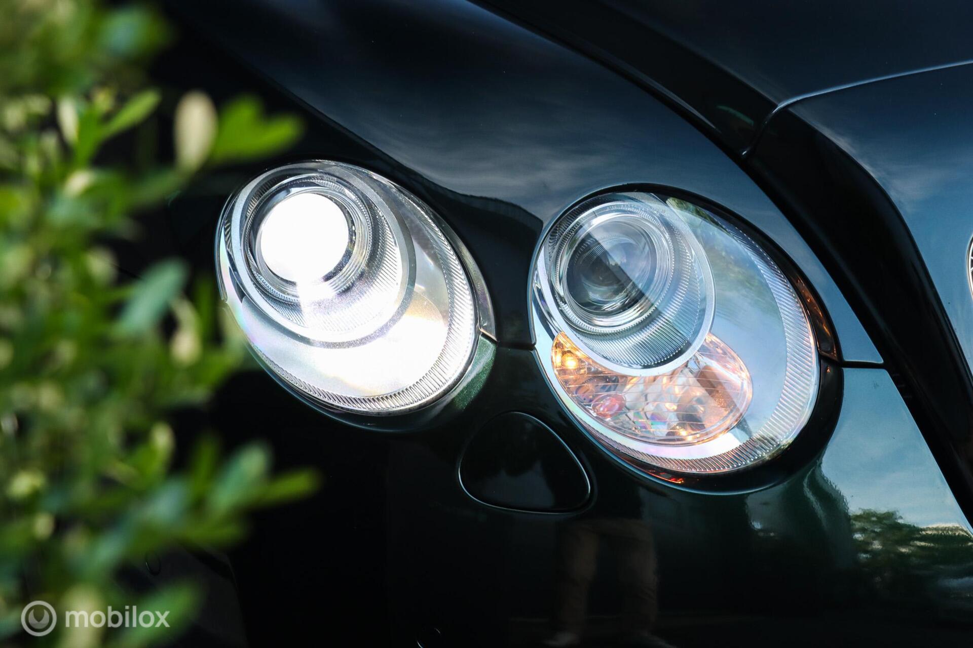Foto van Bentley Continental GTC