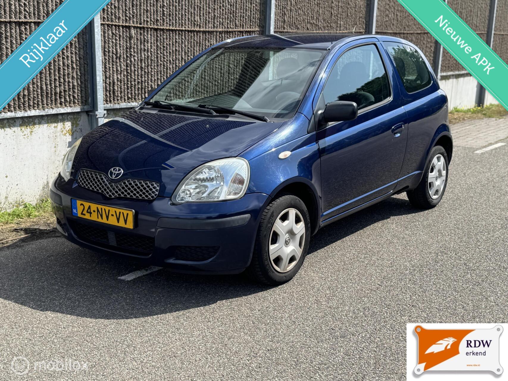 Toyota Yaris 1.0 VVT-i NAP/NWE APK/ELEKTRISCH PAKKET 2004 - voorkant