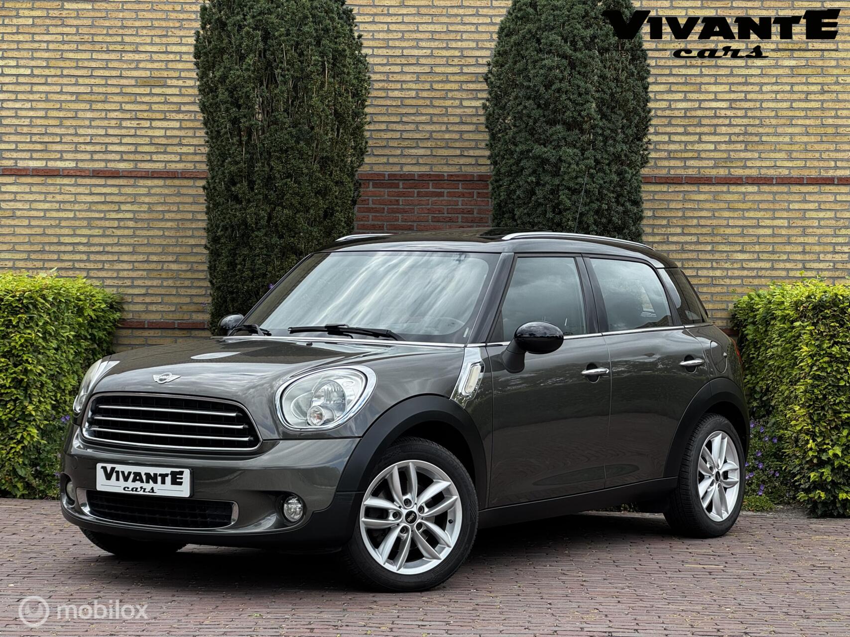 Mini Cooper Countryman 1.6 Cooper Chili Pano*Leder*Cruise*Clima*PDC 2011 - voorkant