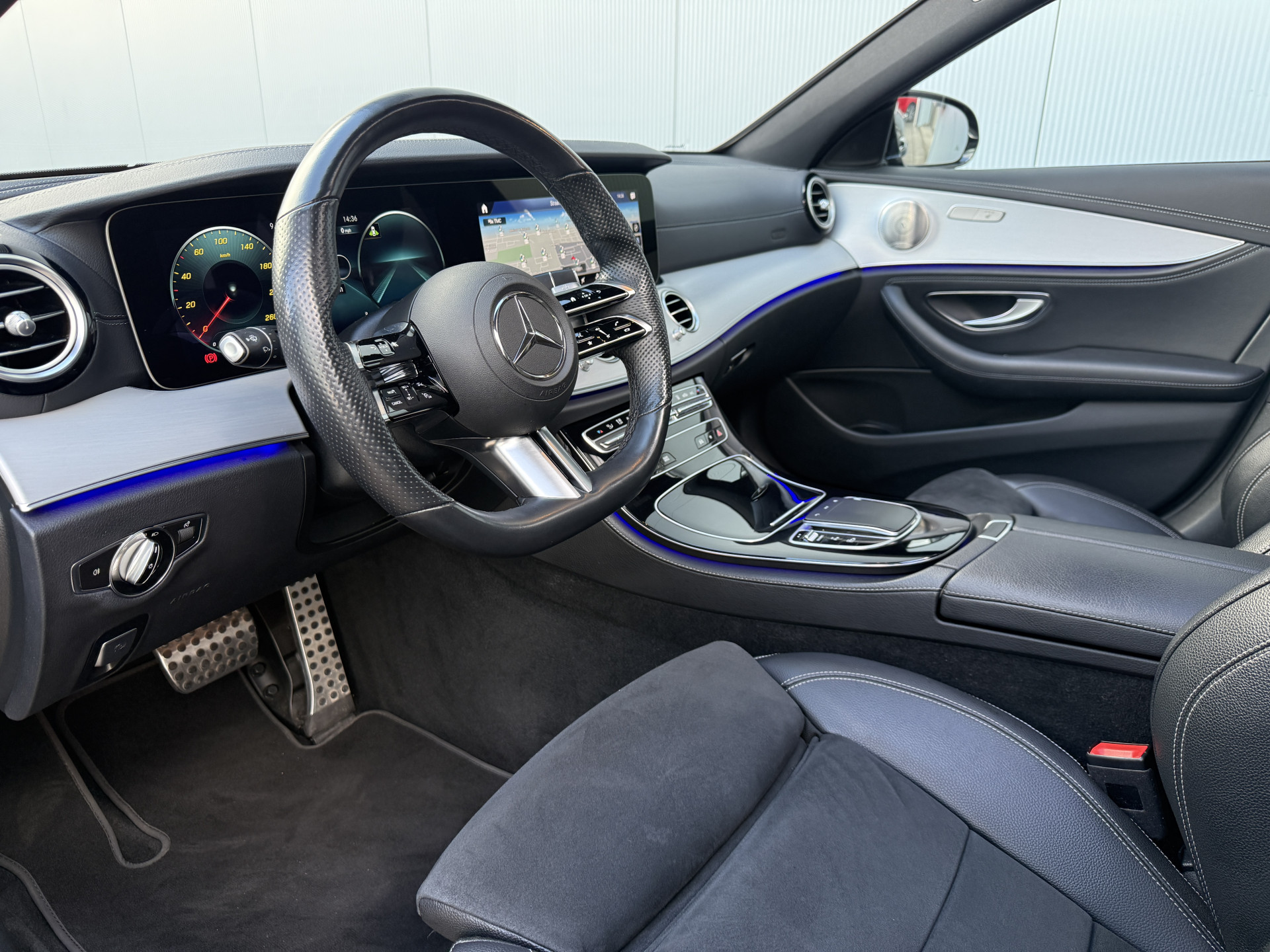 Foto van Mercedes-Benz E 300 E