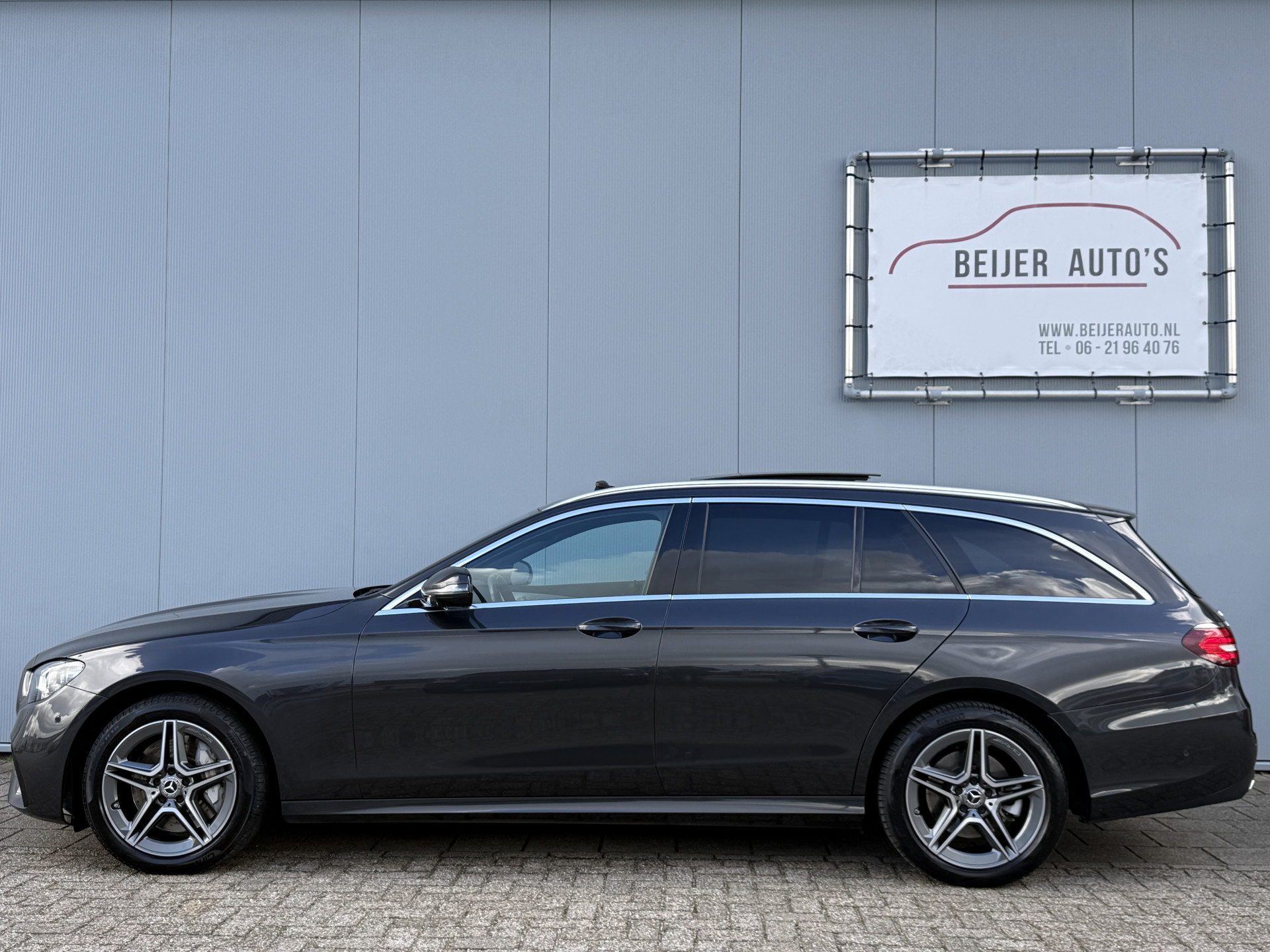 Foto van Mercedes-Benz E 300 E
