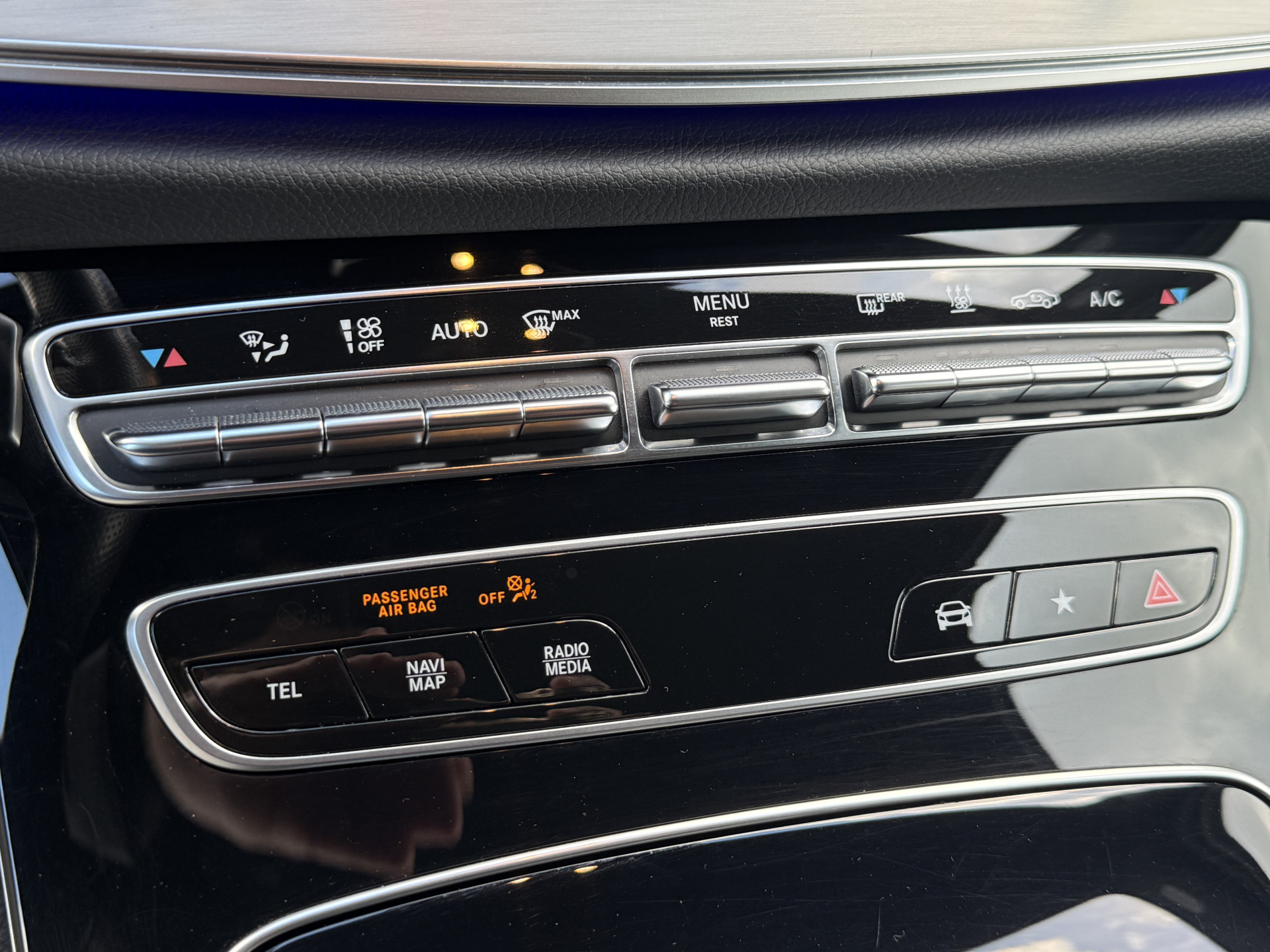 Foto van Mercedes-Benz E 300 E