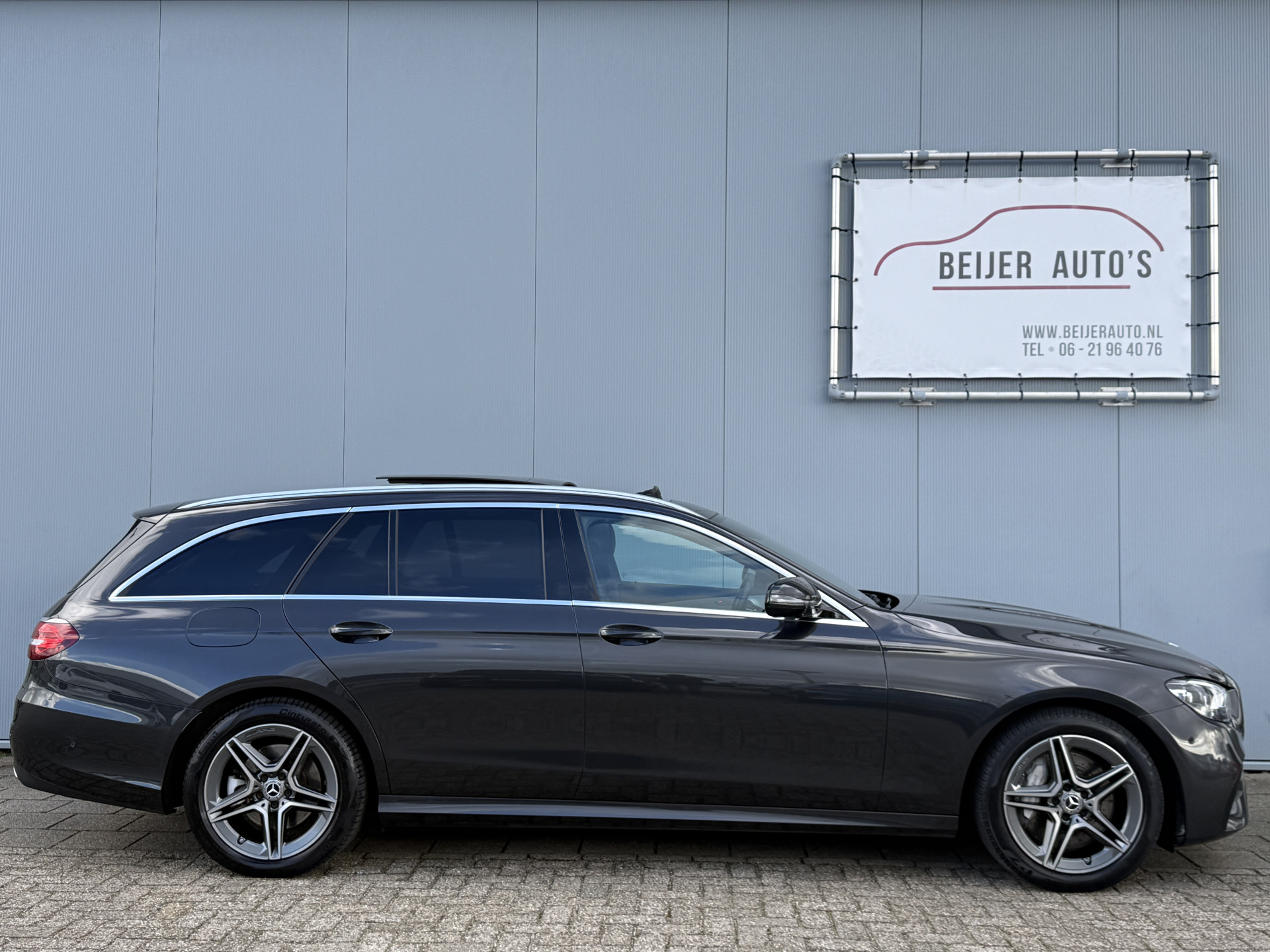 Foto van Mercedes-Benz E 300 E