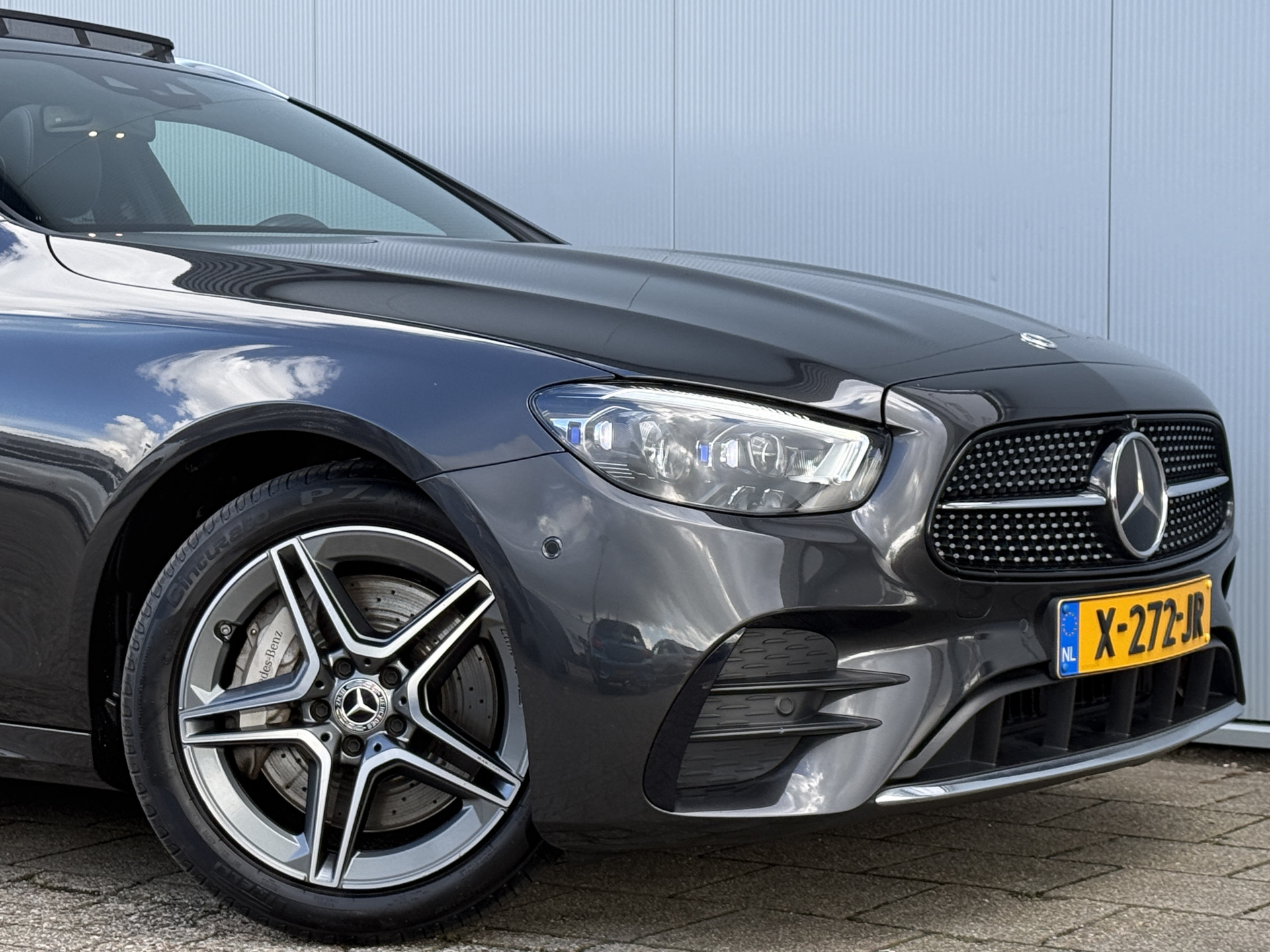 Foto van Mercedes-Benz E 300 E