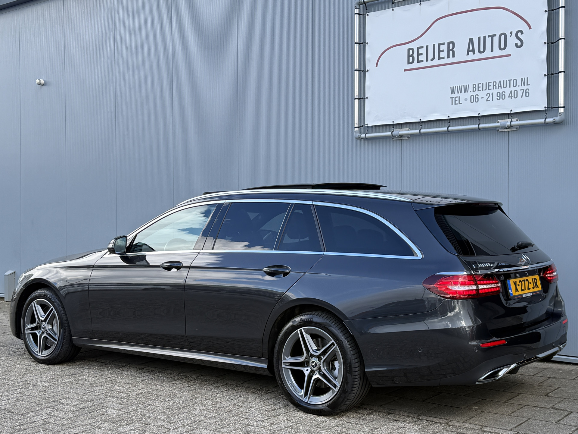 Foto van Mercedes-Benz E 300 E