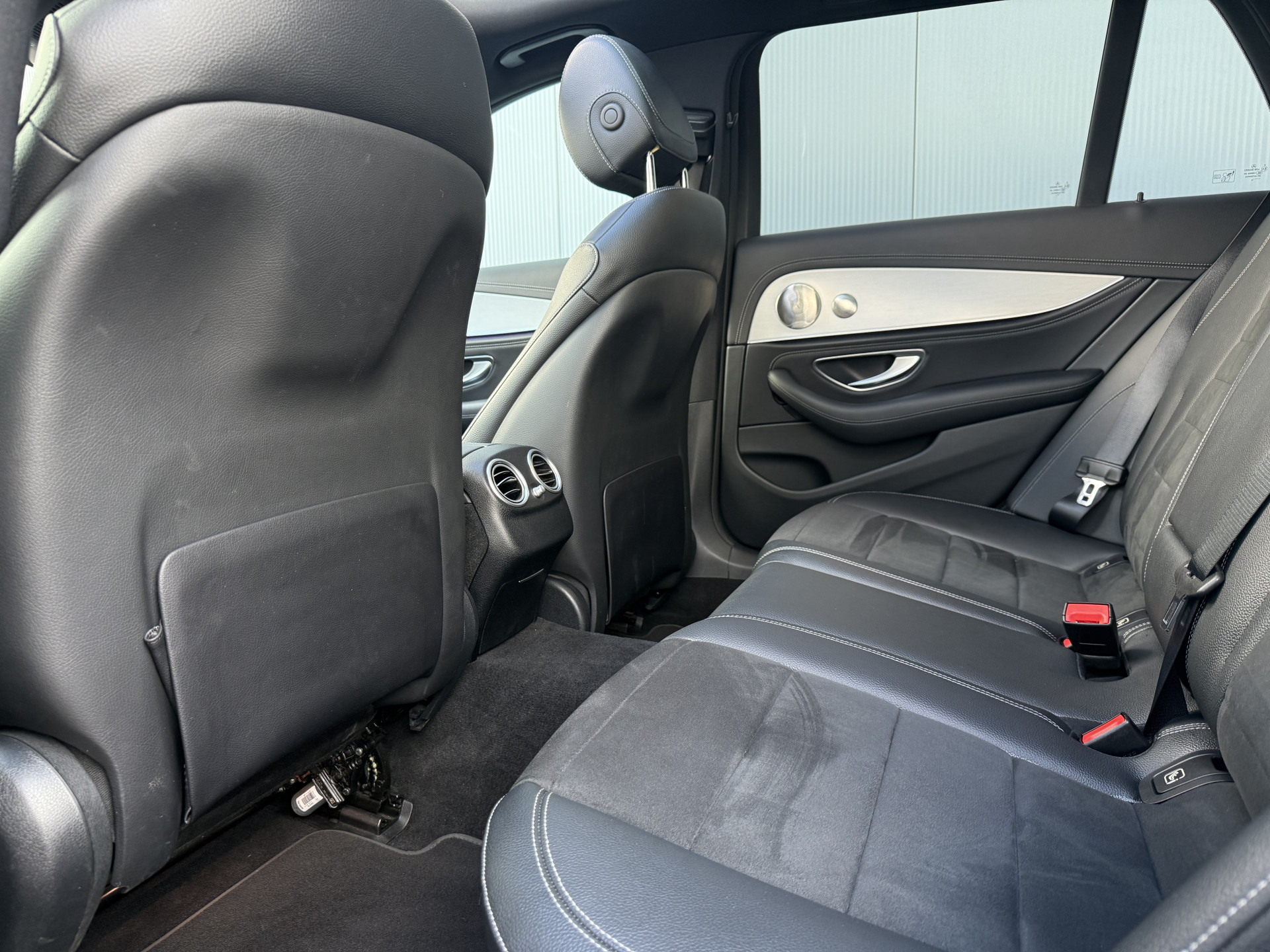 Foto van Mercedes-Benz E 300 E