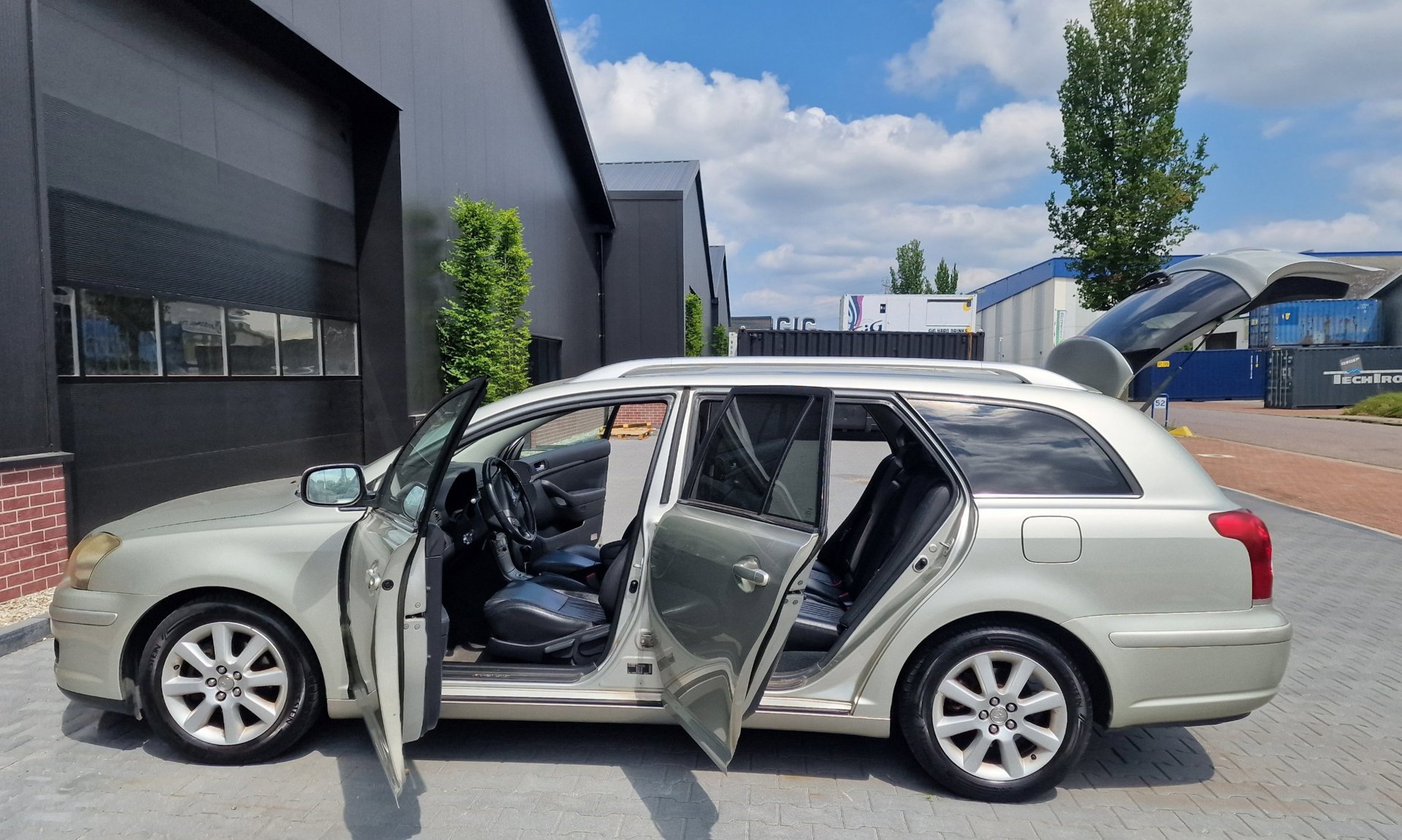 Foto van Toyota Toyota Avensis