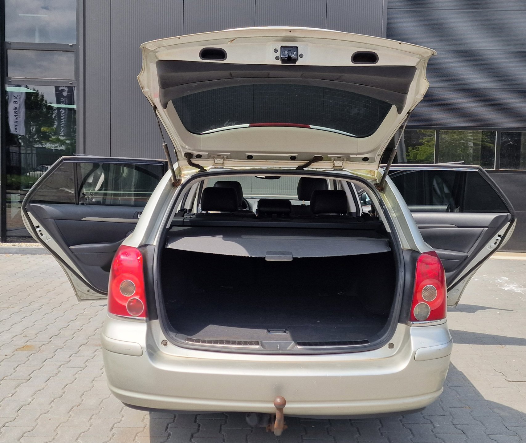 Foto van Toyota Toyota Avensis