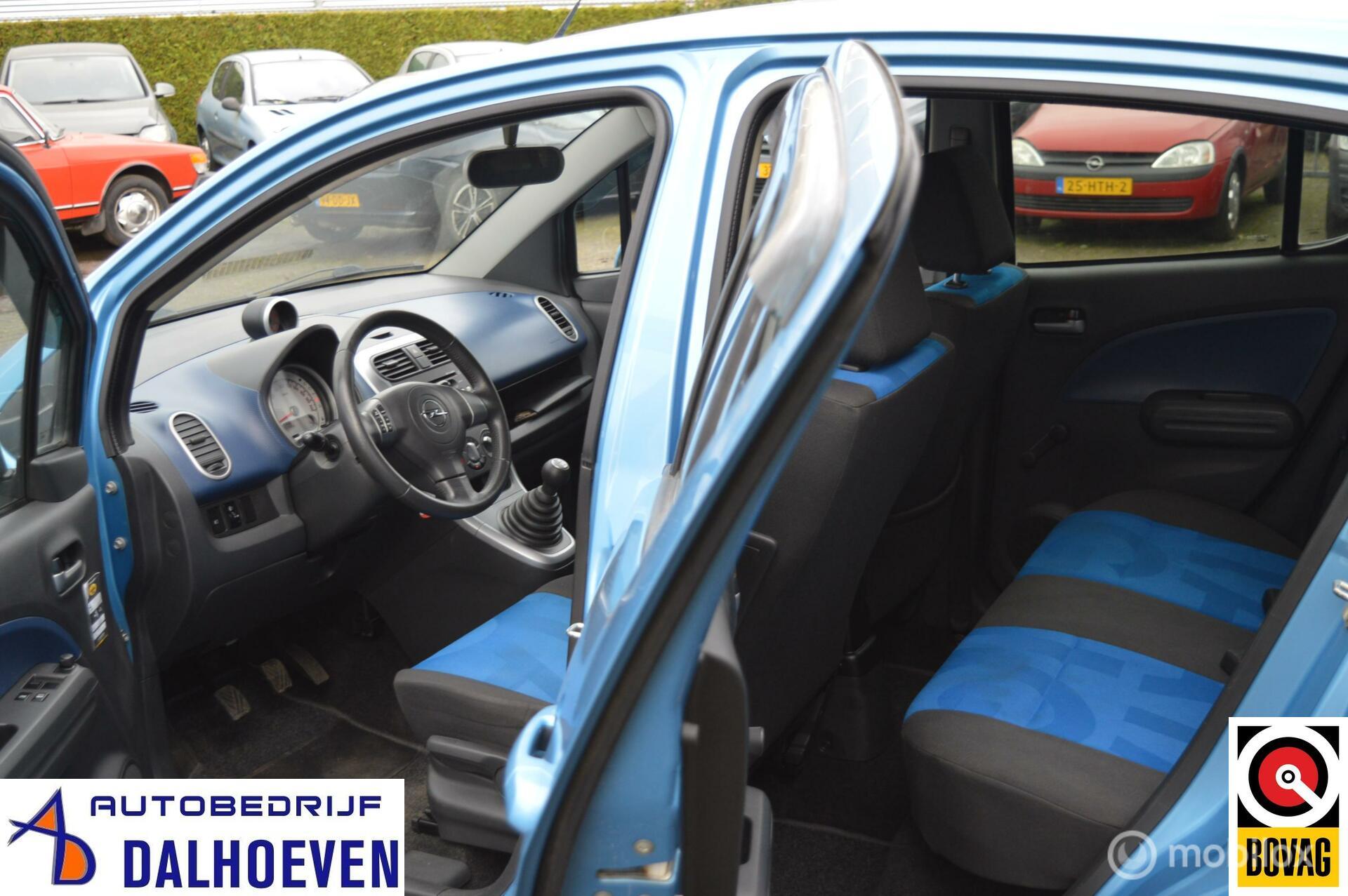 Foto van Opel Agila