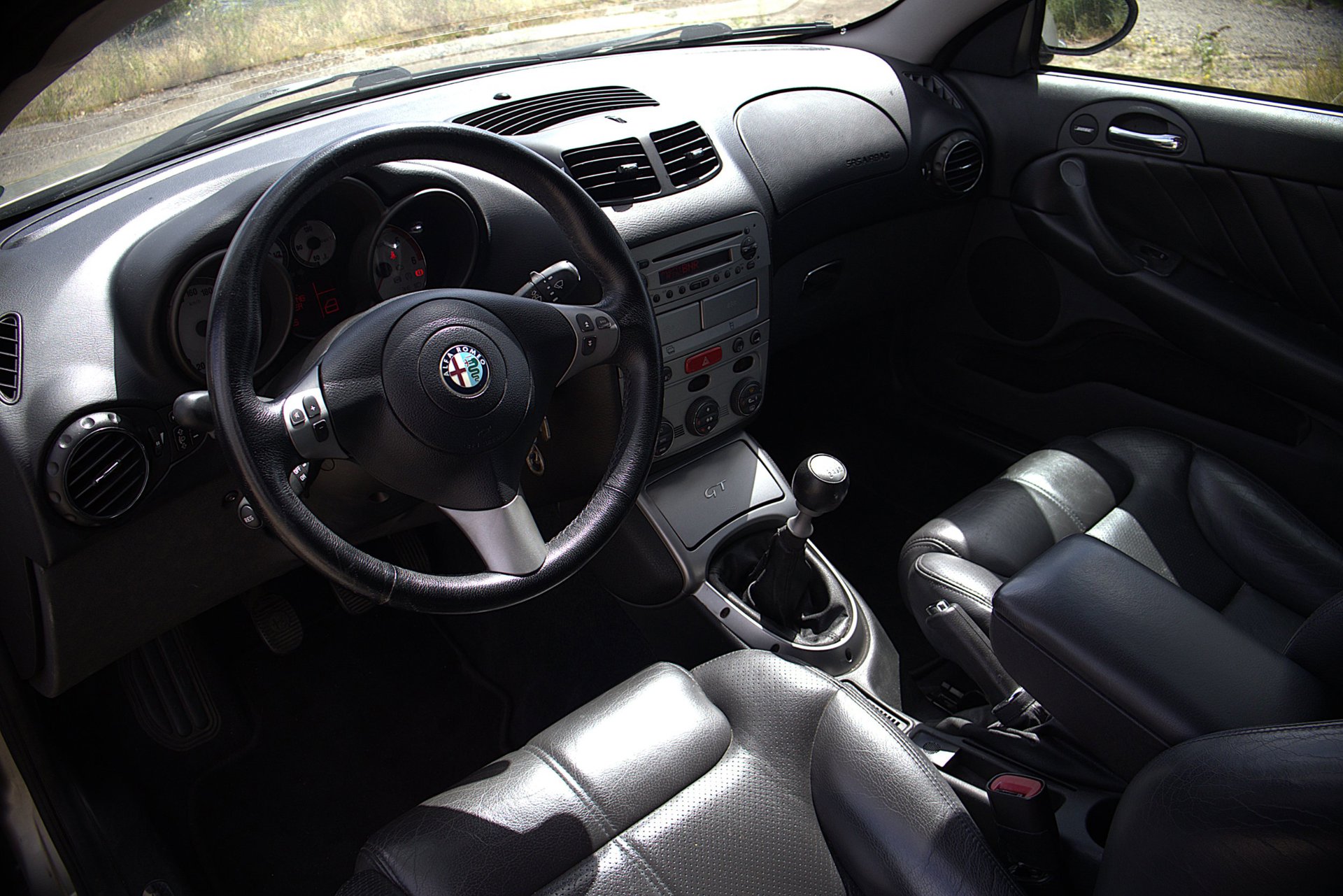 Foto van Alfa Romeo GT 1,9 JTD 16v