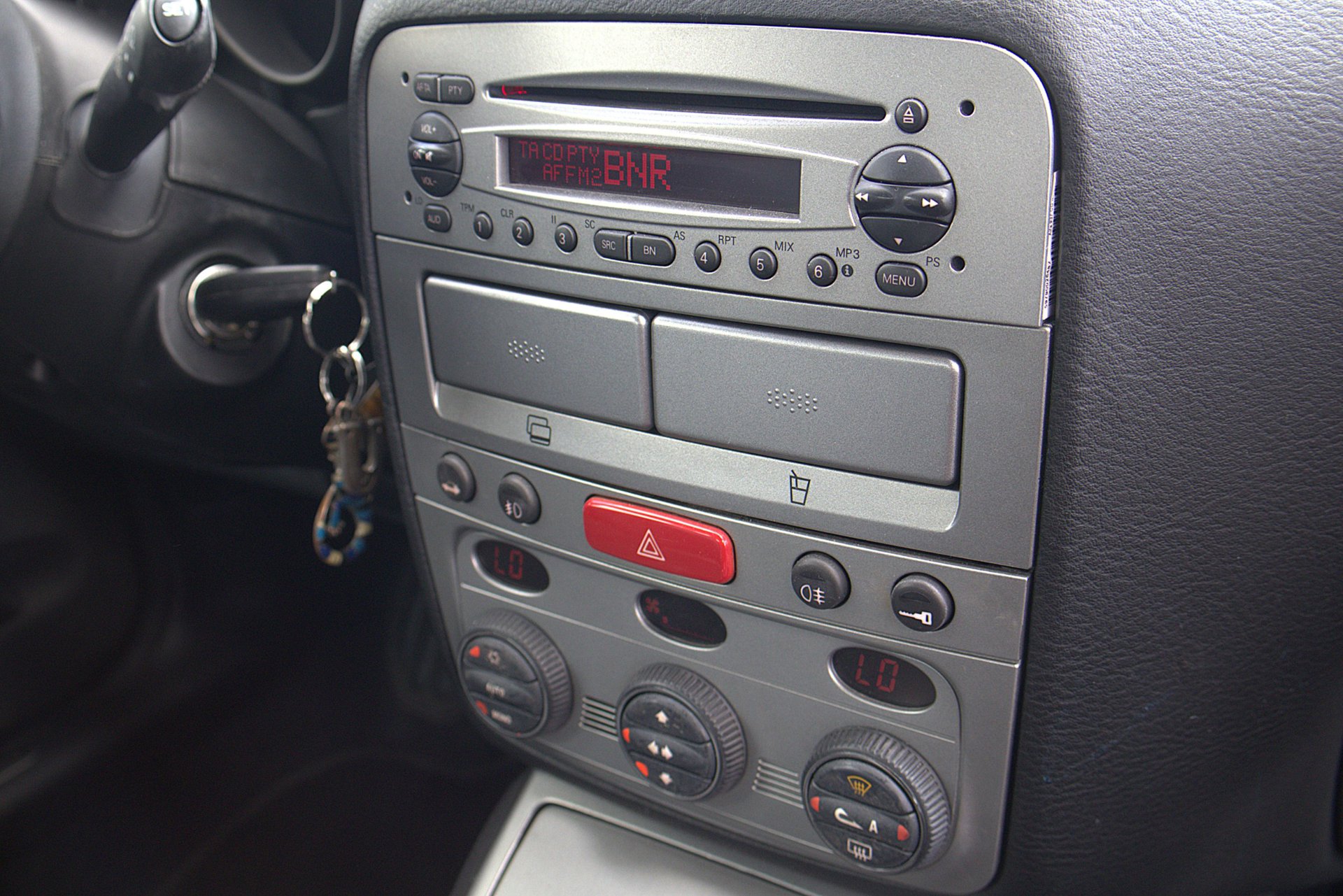 Foto van Alfa Romeo GT 1,9 JTD 16v