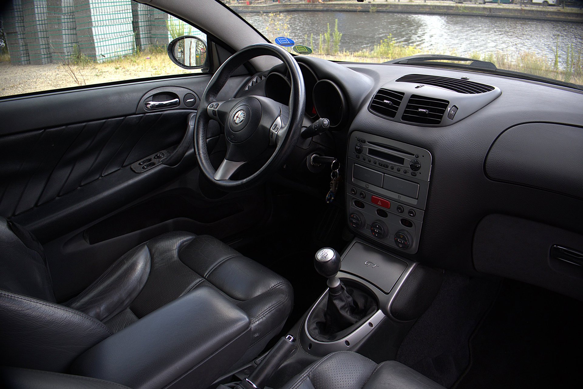 Foto van Alfa Romeo GT 1,9 JTD 16v