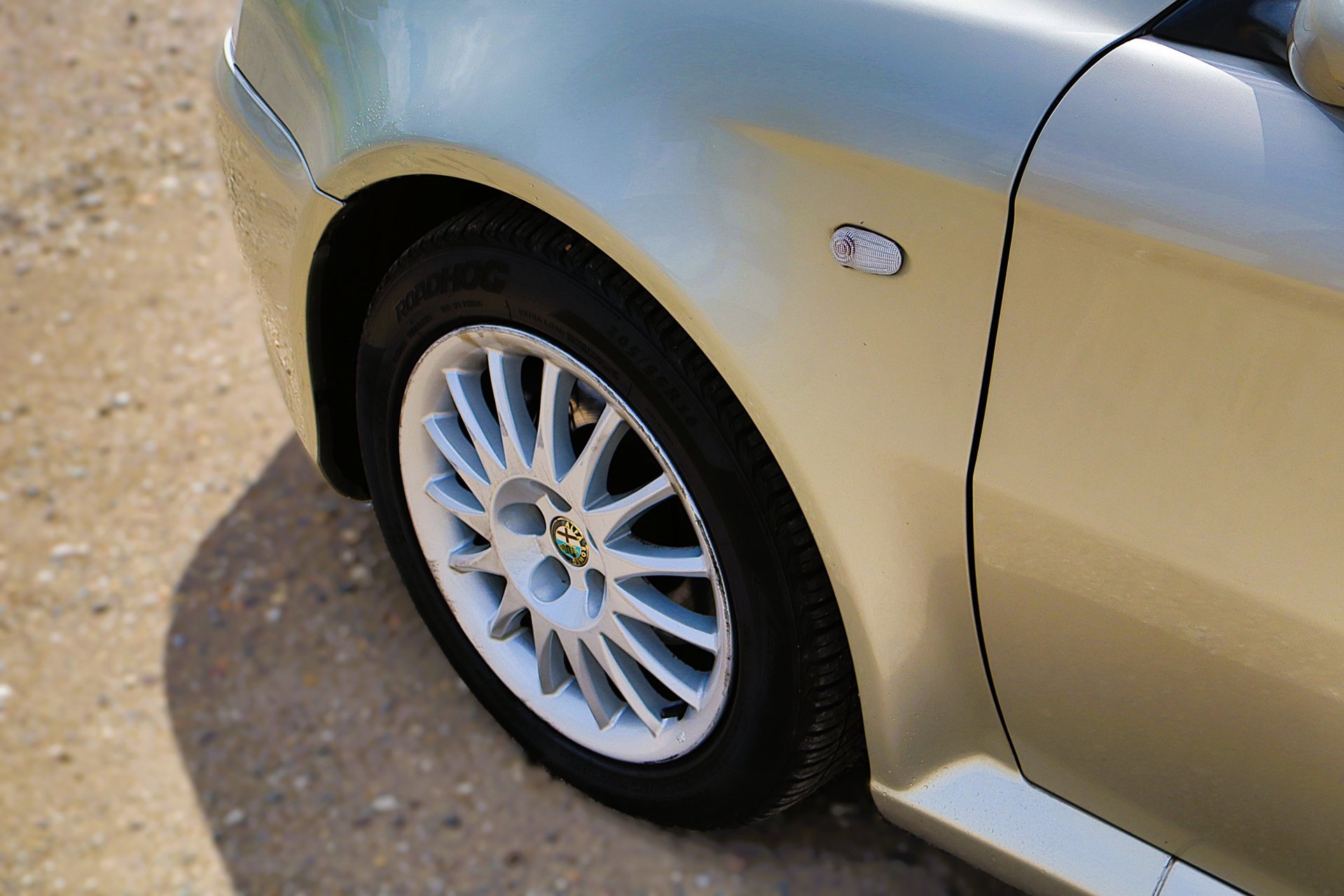 Foto van Alfa Romeo GT 1,9 JTD 16v
