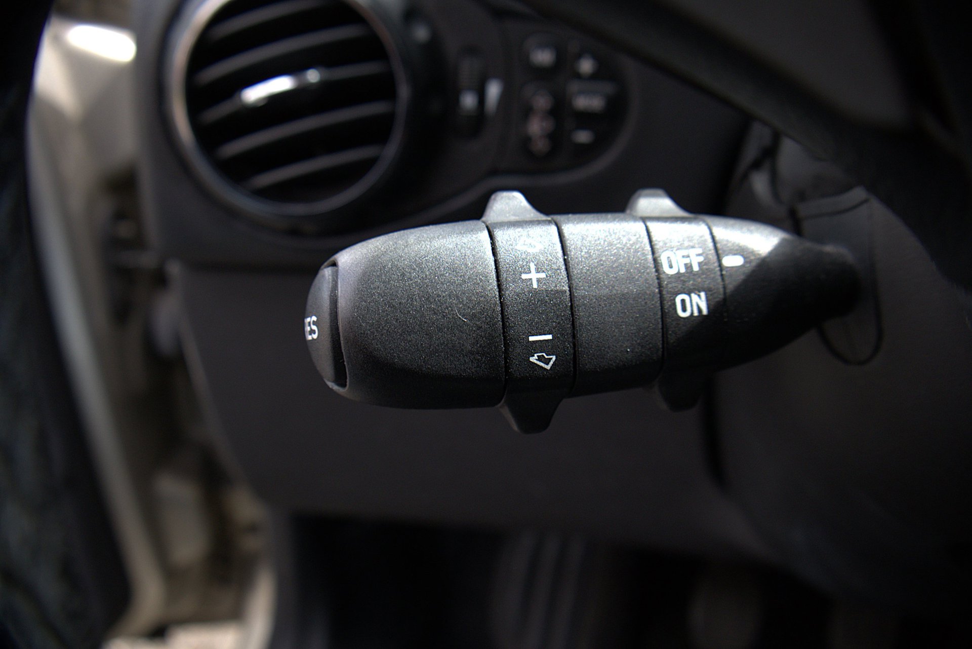 Foto van Alfa Romeo GT 1,9 JTD 16v