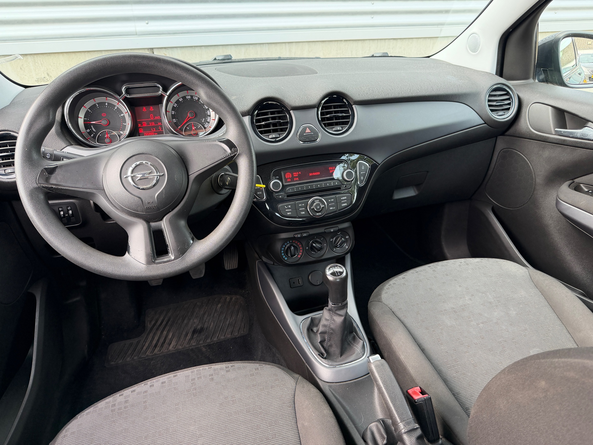Foto van Opel Adam
