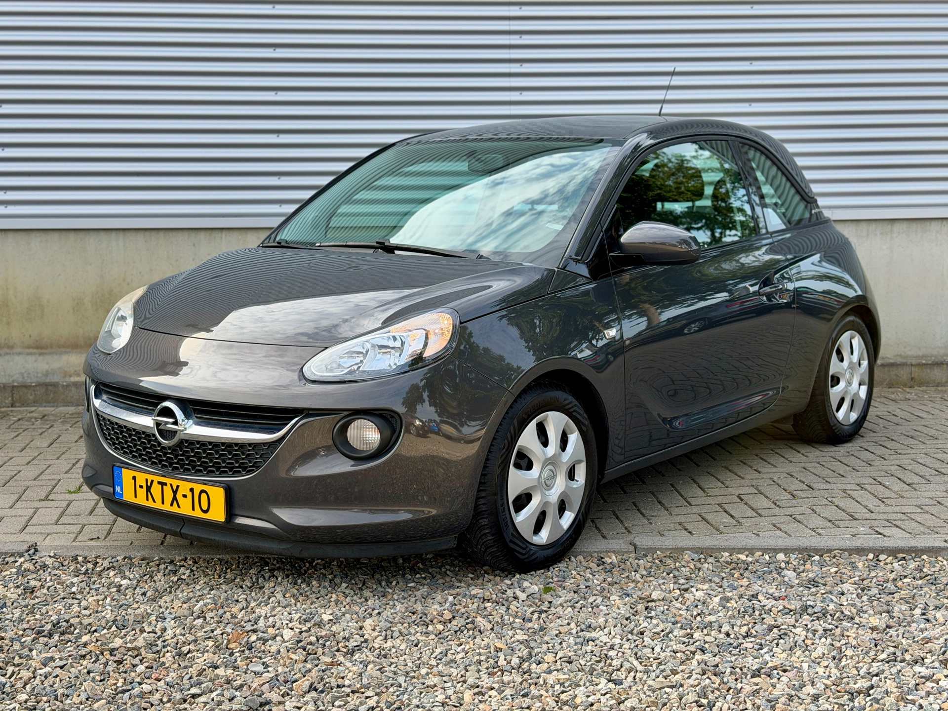 Opel Adam 1.2 2013 - voorkant