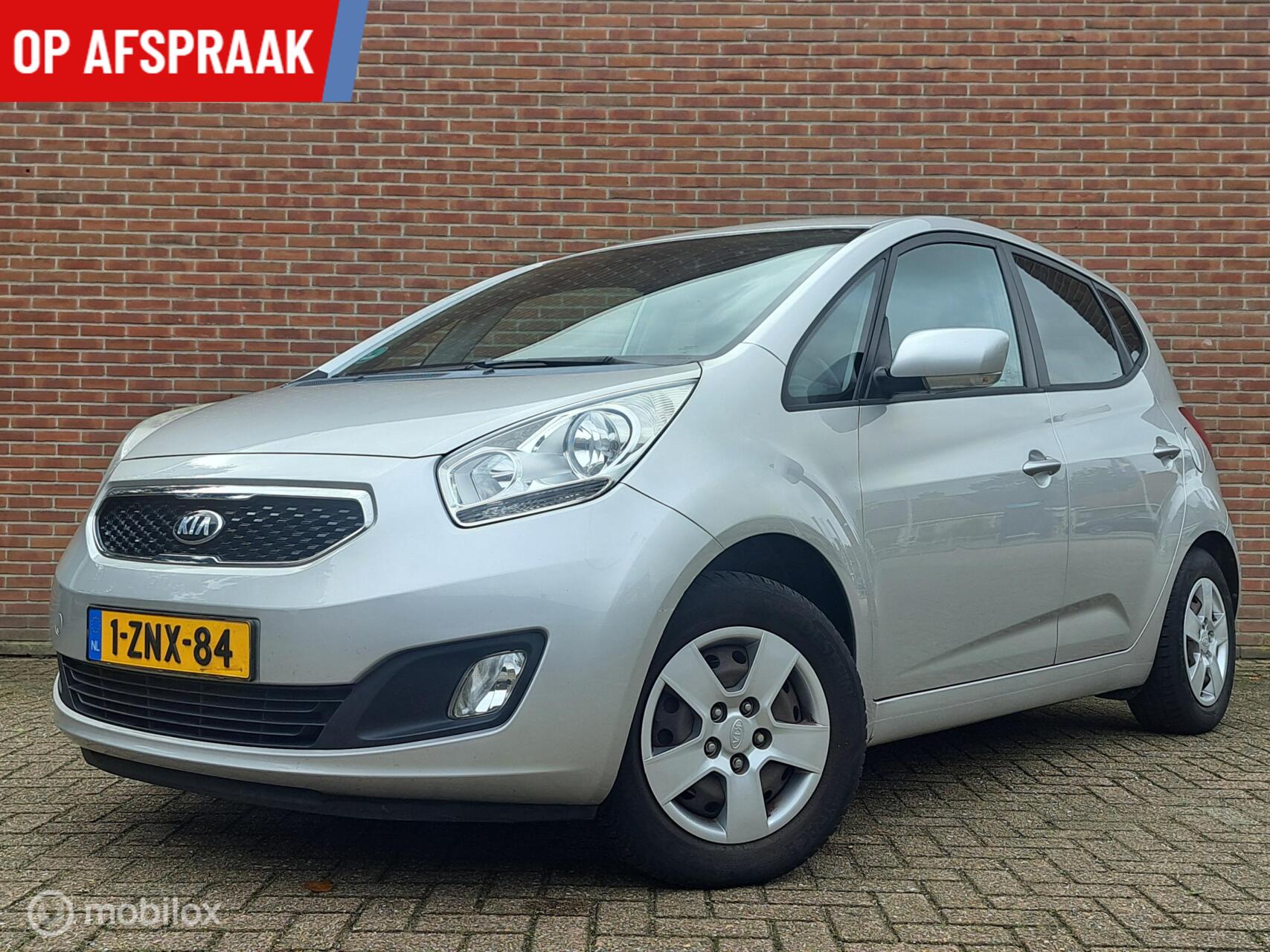Kia Venga 1.4 CVVT DynamicPLusLine/NAVI/CAMERA 2015 - voorkant